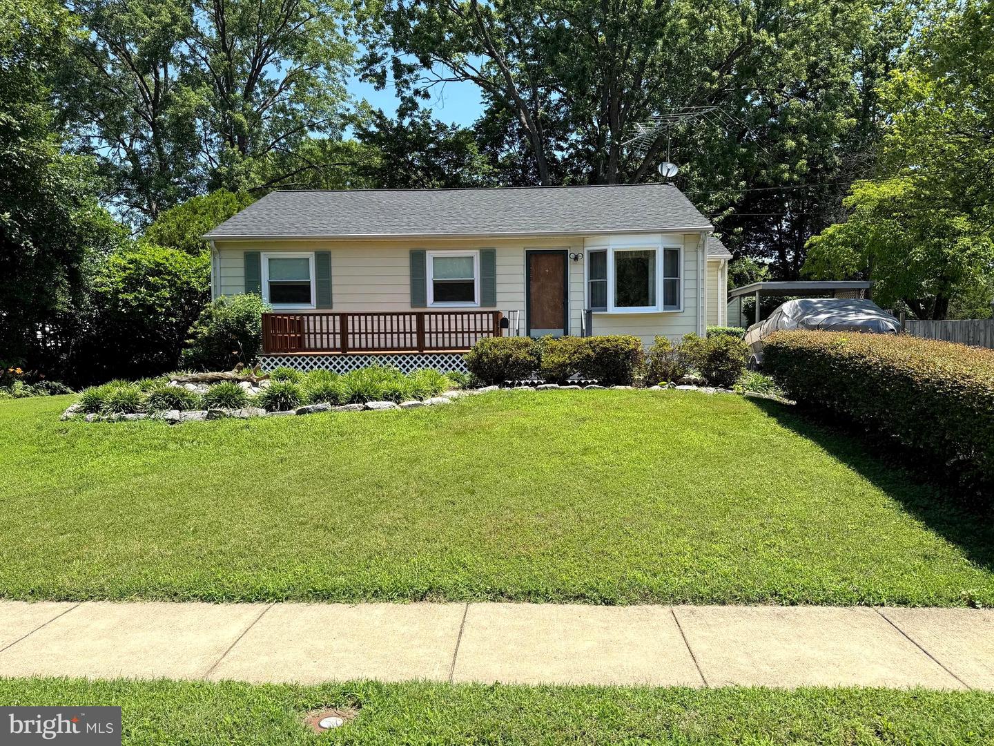14221 FISHER AVE, WOODBRIDGE, Virginia 22191, 4 Bedrooms Bedrooms, ,2 BathroomsBathrooms,Residential,For sale,14221 FISHER AVE,VAPW2097954 MLS # VAPW2097954