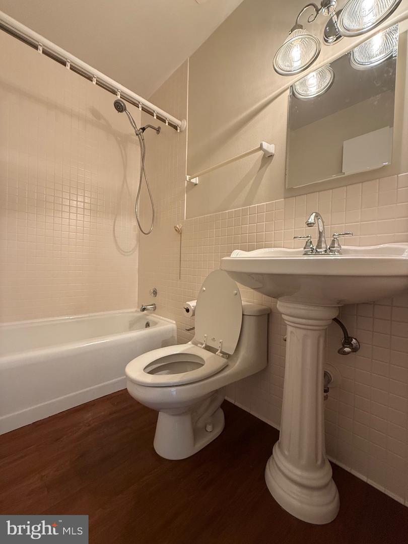 14221 FISHER AVE, WOODBRIDGE, Virginia 22191, 4 Bedrooms Bedrooms, ,2 BathroomsBathrooms,Residential,For sale,14221 FISHER AVE,VAPW2097954 MLS # VAPW2097954