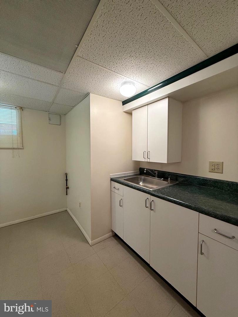 14221 FISHER AVE, WOODBRIDGE, Virginia 22191, 4 Bedrooms Bedrooms, ,2 BathroomsBathrooms,Residential,For sale,14221 FISHER AVE,VAPW2097954 MLS # VAPW2097954
