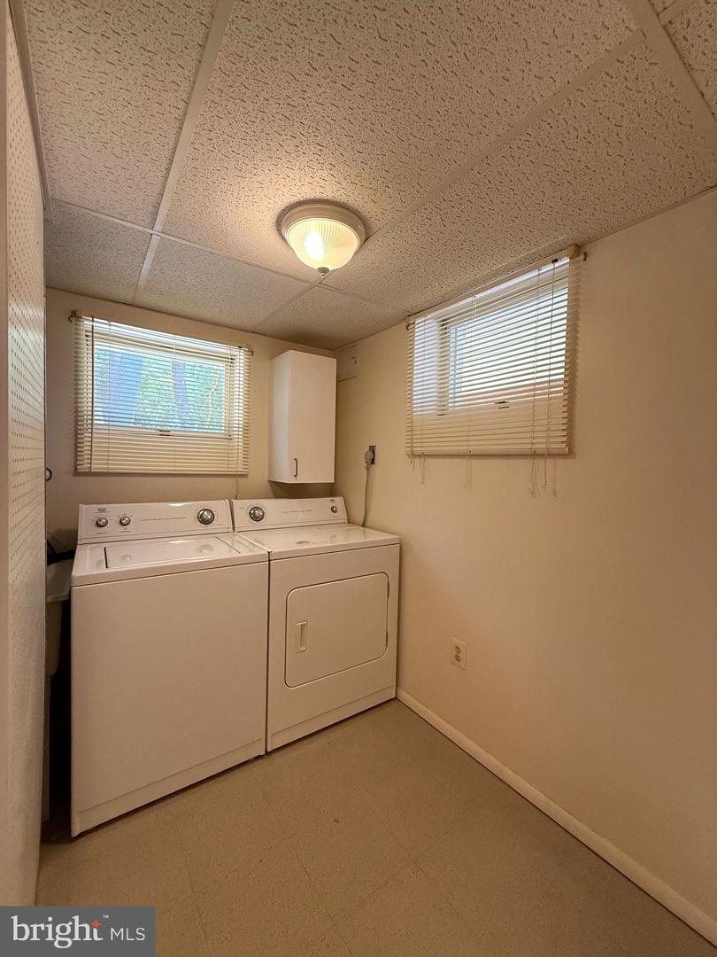 14221 FISHER AVE, WOODBRIDGE, Virginia 22191, 4 Bedrooms Bedrooms, ,2 BathroomsBathrooms,Residential,For sale,14221 FISHER AVE,VAPW2097954 MLS # VAPW2097954