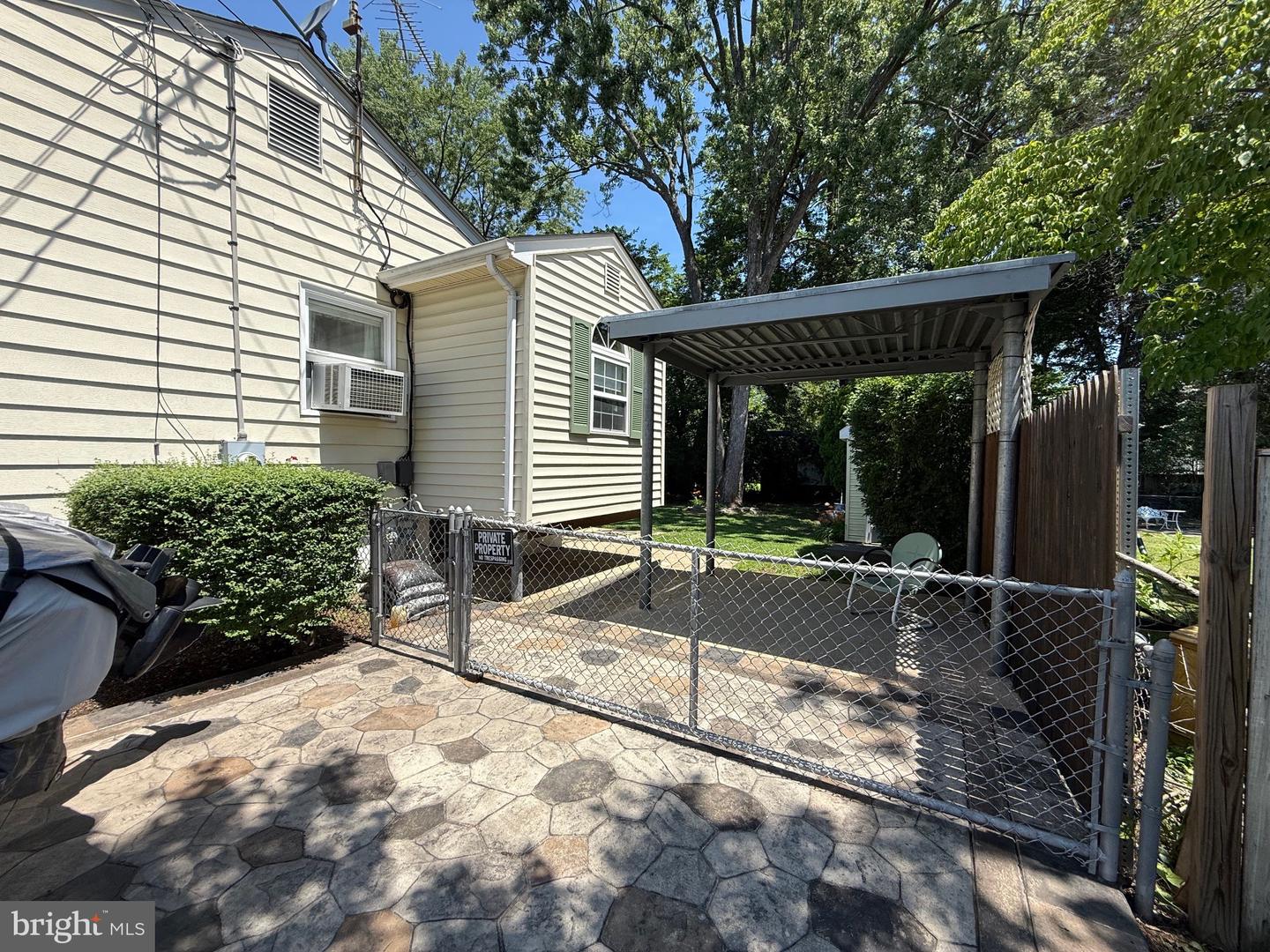 14221 FISHER AVE, WOODBRIDGE, Virginia 22191, 4 Bedrooms Bedrooms, ,2 BathroomsBathrooms,Residential,For sale,14221 FISHER AVE,VAPW2097954 MLS # VAPW2097954