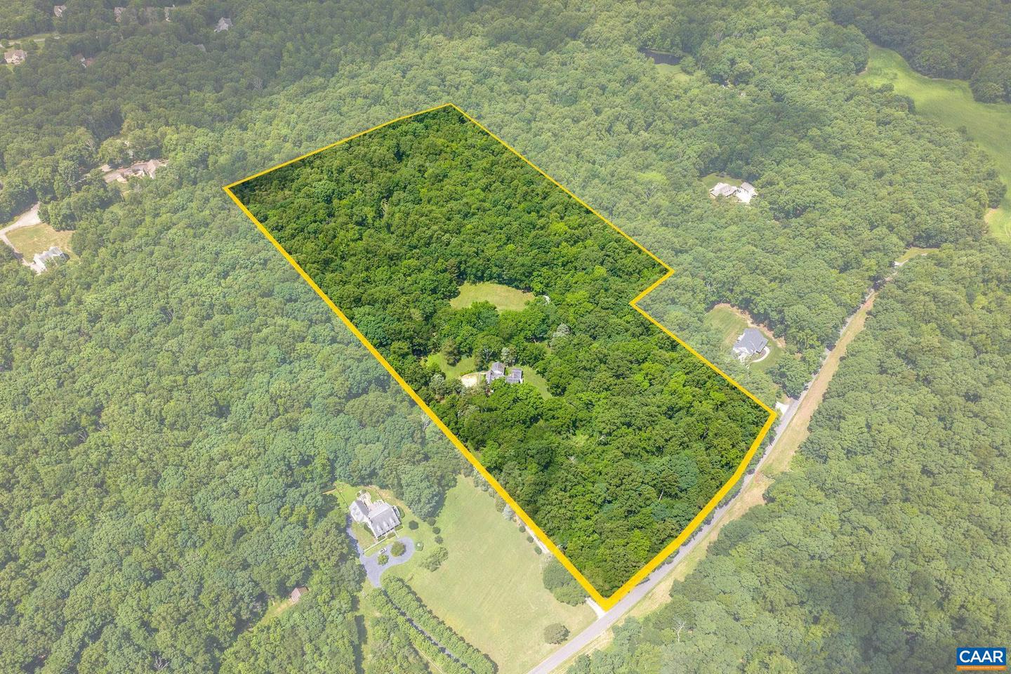3665 OLD RIVER TRL, POWHATAN, Virginia 23139, 4 Bedrooms Bedrooms, ,3 BathroomsBathrooms,Residential,For sale,3665 OLD RIVER TRL,666099 MLS # 666099