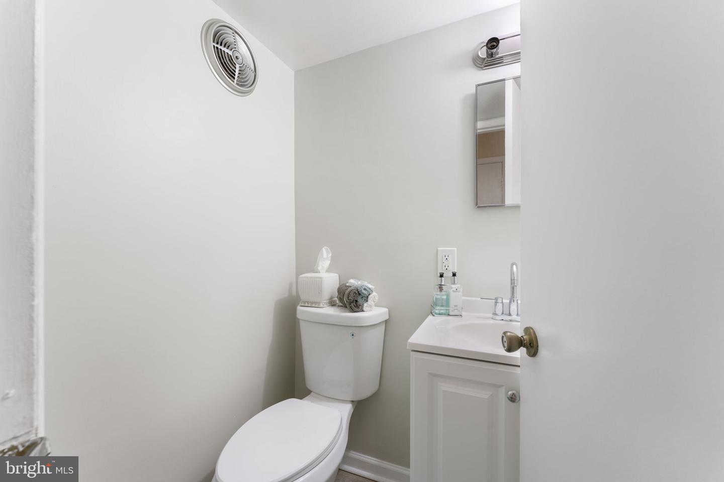 410 59TH ST NE, WASHINGTON, District Of Columbia 20019, 3 Bedrooms Bedrooms, ,2 BathroomsBathrooms,Residential,For sale,410 59TH ST NE,DCDC2172442 MLS # DCDC2172442