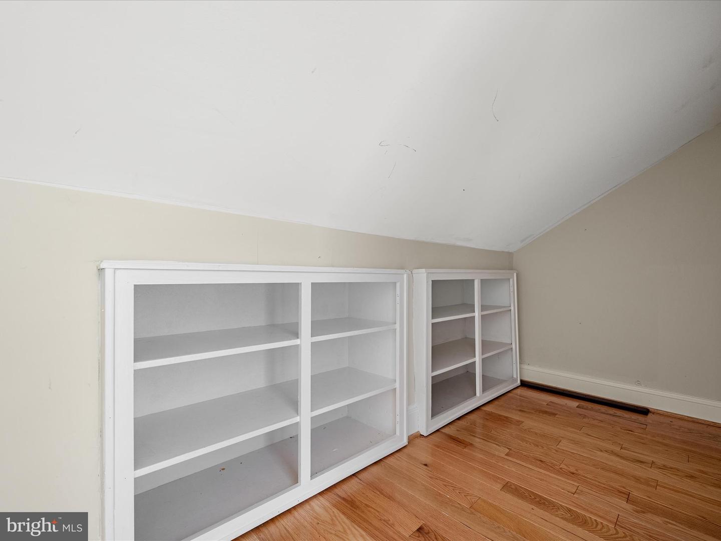 87 OLD WATERLOO RD, BOYCE, Virginia 22620, 5 Bedrooms Bedrooms, ,4 BathroomsBathrooms,Residential,For sale,87 OLD WATERLOO RD,VACL2003542 MLS # VACL2003542
