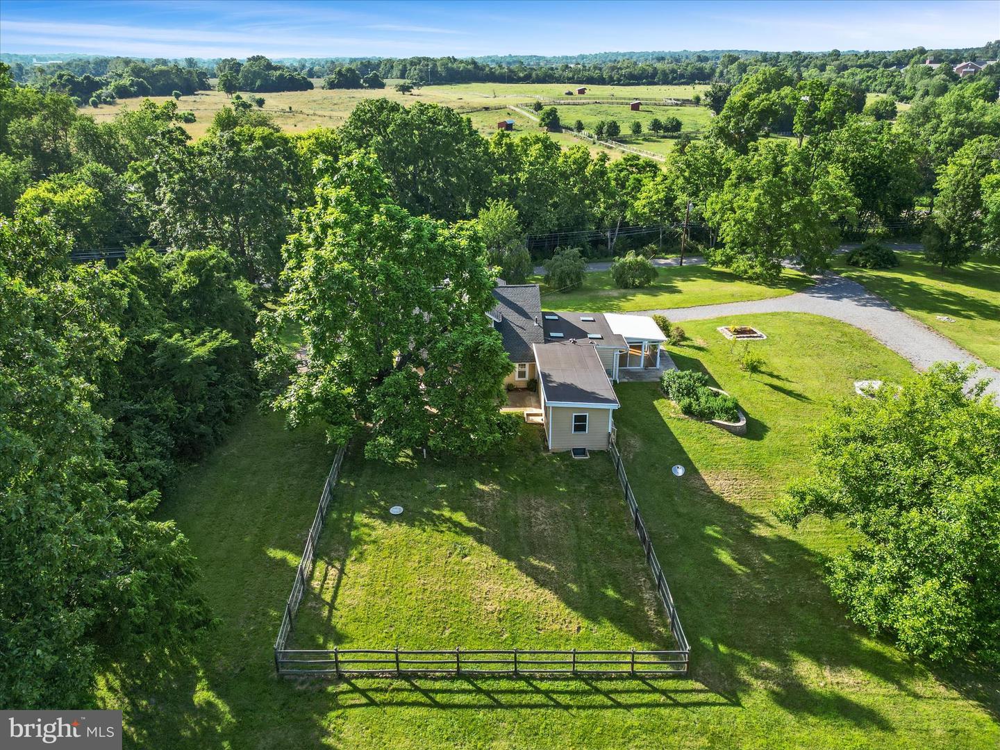 87 OLD WATERLOO RD, BOYCE, Virginia 22620, 5 Bedrooms Bedrooms, ,4 BathroomsBathrooms,Residential,For sale,87 OLD WATERLOO RD,VACL2003542 MLS # VACL2003542