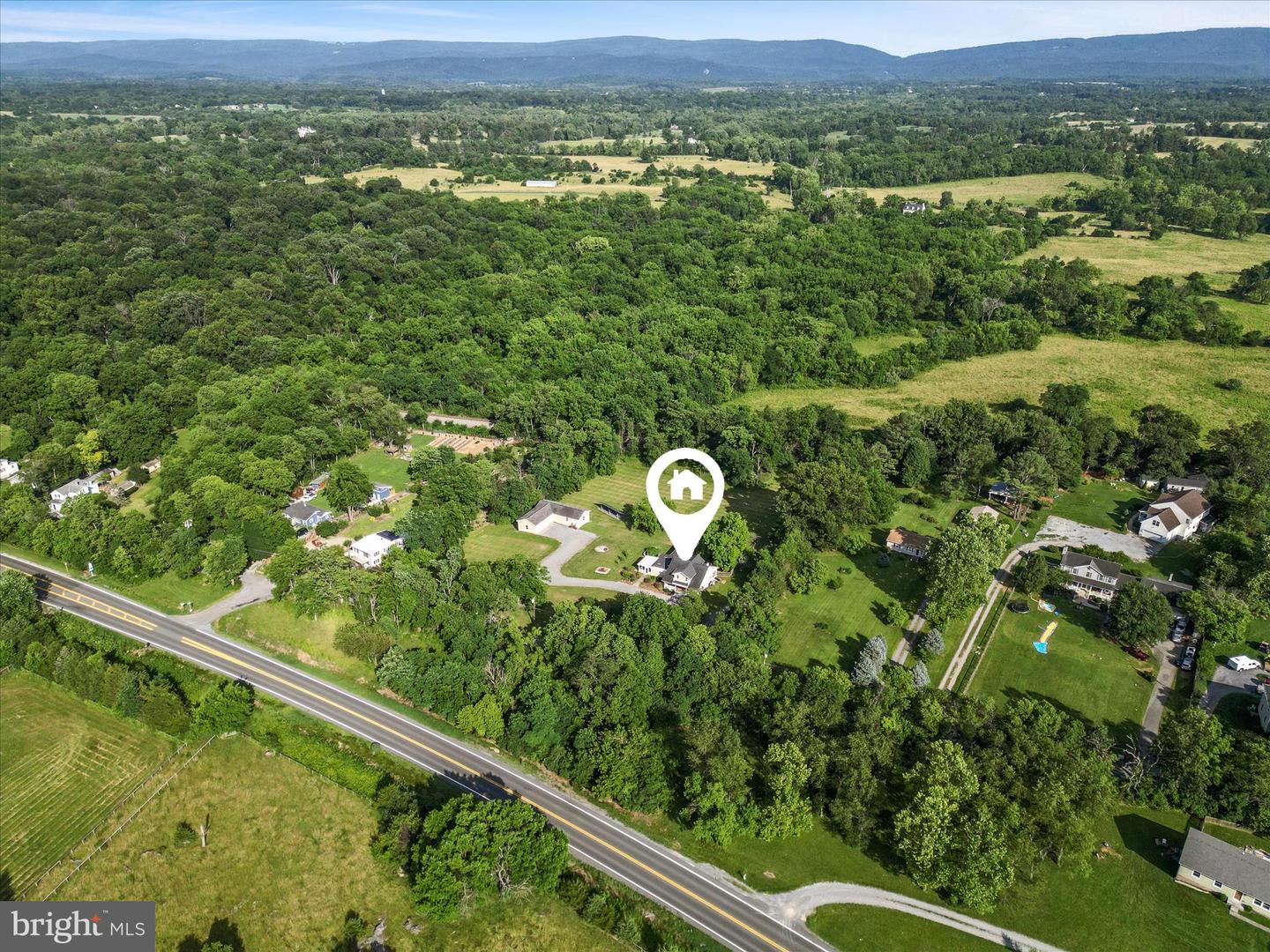 87 OLD WATERLOO RD, BOYCE, Virginia 22620, 5 Bedrooms Bedrooms, ,4 BathroomsBathrooms,Residential,For sale,87 OLD WATERLOO RD,VACL2003542 MLS # VACL2003542