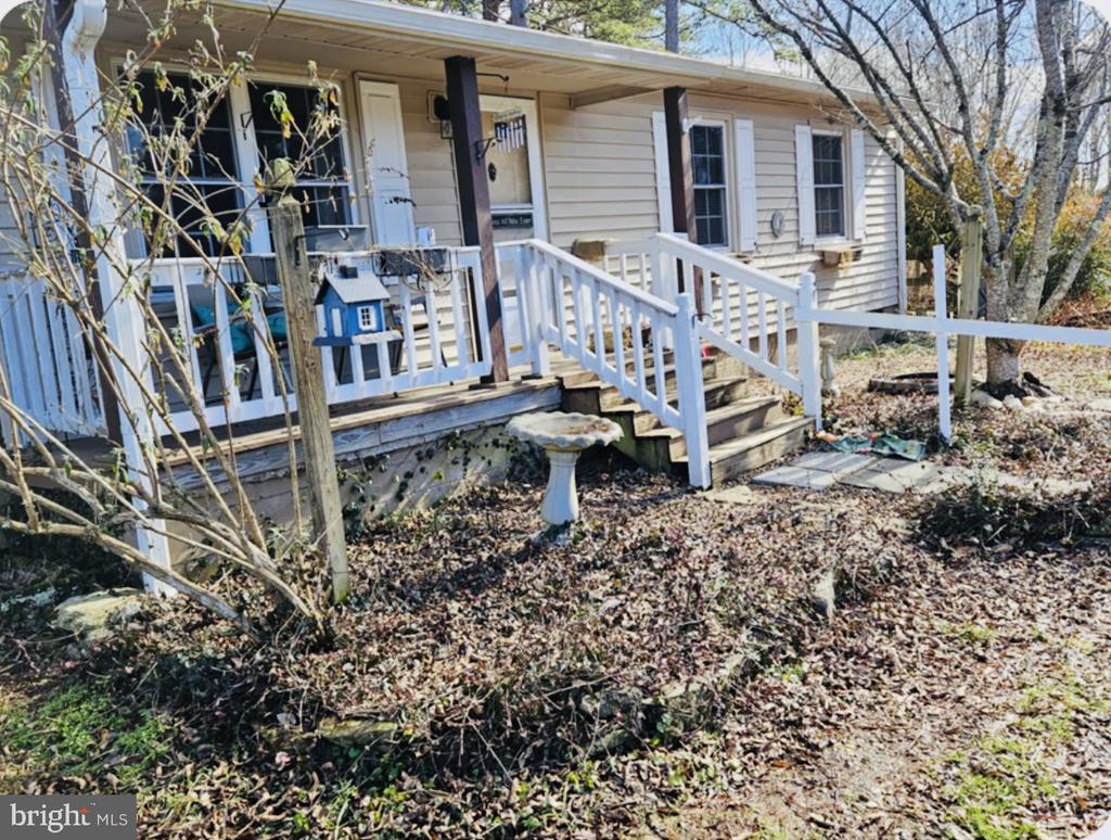 4814 STAGE JUNCTION RD, COLUMBIA, Virginia 23038, 2 Bedrooms Bedrooms, ,1 BathroomBathrooms,Residential,4814 STAGE JUNCTION RD,VAFN2000478 MLS # VAFN2000478