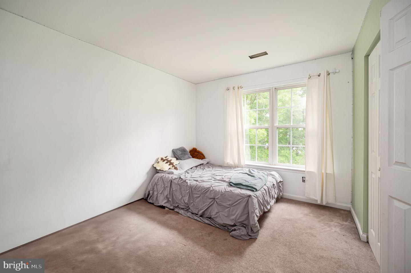 6804 LAKERIDGE DR, FREDERICKSBURG, Virginia 22407, 4 Bedrooms Bedrooms, ,2 BathroomsBathrooms,Residential,For sale,6804 LAKERIDGE DR,VASP2032456 MLS # VASP2032456