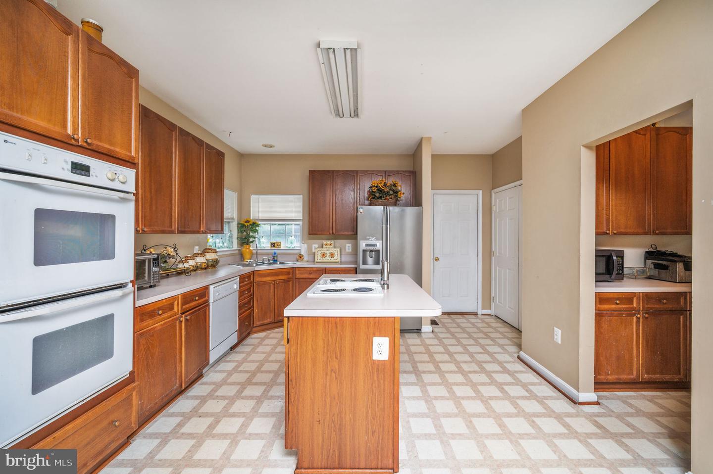 6804 LAKERIDGE DR, FREDERICKSBURG, Virginia 22407, 4 Bedrooms Bedrooms, ,2 BathroomsBathrooms,Residential,For sale,6804 LAKERIDGE DR,VASP2032456 MLS # VASP2032456