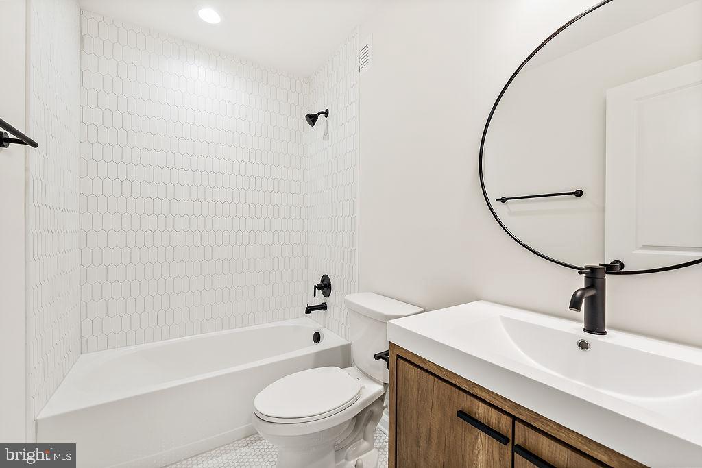 5903 STUBBS BRIDGE RD, MINERAL, Virginia 23117, 5 Bedrooms Bedrooms, ,3 BathroomsBathrooms,Residential,For sale,5903 STUBBS BRIDGE RD,VASP2032520 MLS # VASP2032520