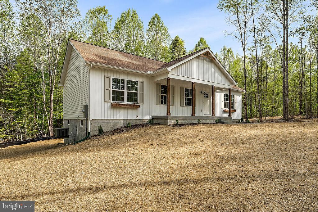 5903 STUBBS BRIDGE RD, MINERAL, Virginia 23117, 5 Bedrooms Bedrooms, ,3 BathroomsBathrooms,Residential,For sale,5903 STUBBS BRIDGE RD,VASP2032520 MLS # VASP2032520