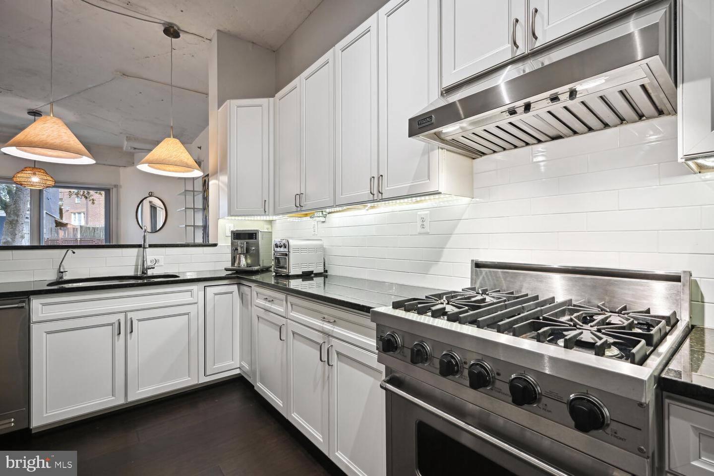 1700 KALORAMA RD NW #207, WASHINGTON, District Of Columbia 20009, 1 Bedroom Bedrooms, ,2 BathroomsBathrooms,Residential,For sale,1700 KALORAMA RD NW #207,DCDC2199264 MLS # DCDC2199264