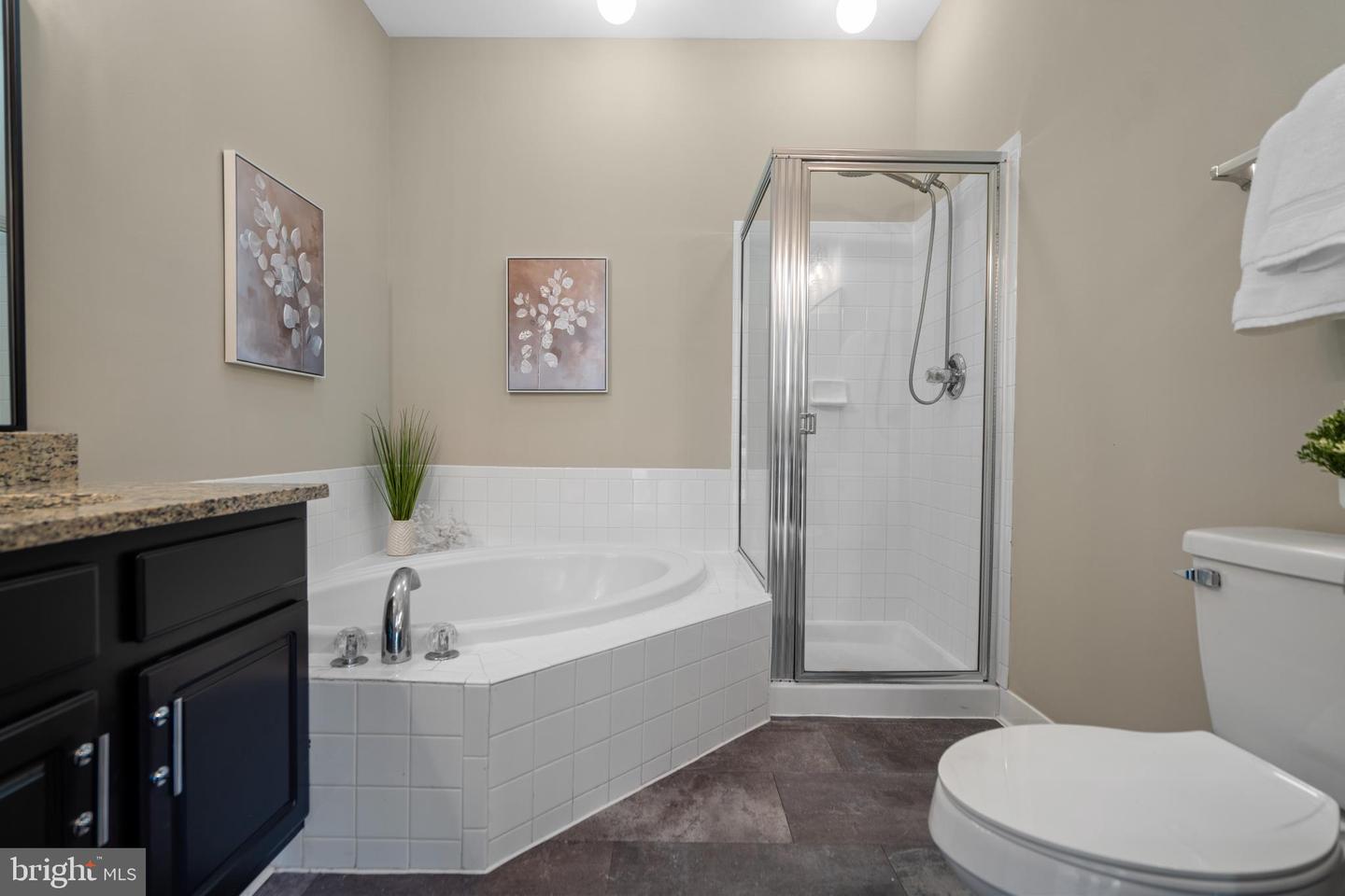 4176 TIMBER LOG WAY, FAIRFAX, Virginia 22030, 2 Bedrooms Bedrooms, ,2 BathroomsBathrooms,Residential,For sale,4176 TIMBER LOG WAY,VAFX2239140 MLS # VAFX2239140