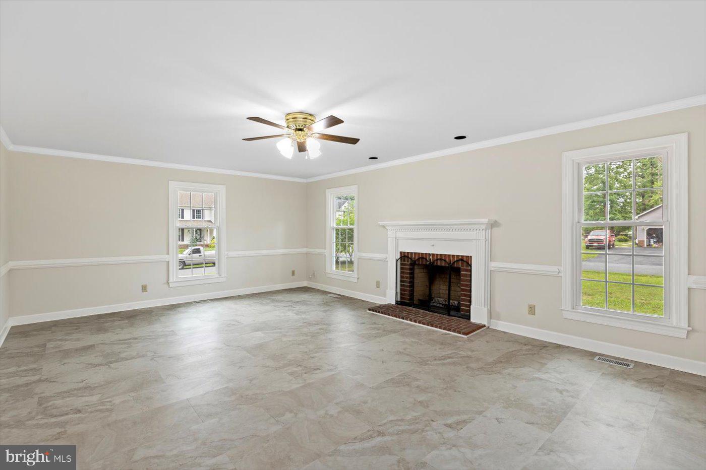 22 BRADDOCK DR, FREDERICKSBURG, Virginia 22405, 4 Bedrooms Bedrooms, ,3 BathroomsBathrooms,Residential,For sale,22 BRADDOCK DR,VAST2039010 MLS # VAST2039010