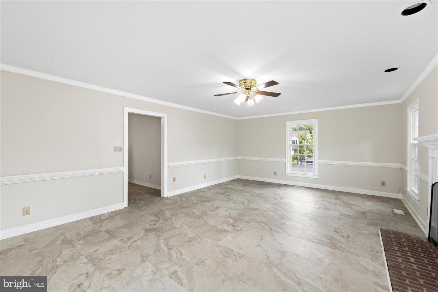 22 BRADDOCK DR, FREDERICKSBURG, Virginia 22405, 4 Bedrooms Bedrooms, ,3 BathroomsBathrooms,Residential,For sale,22 BRADDOCK DR,VAST2039010 MLS # VAST2039010