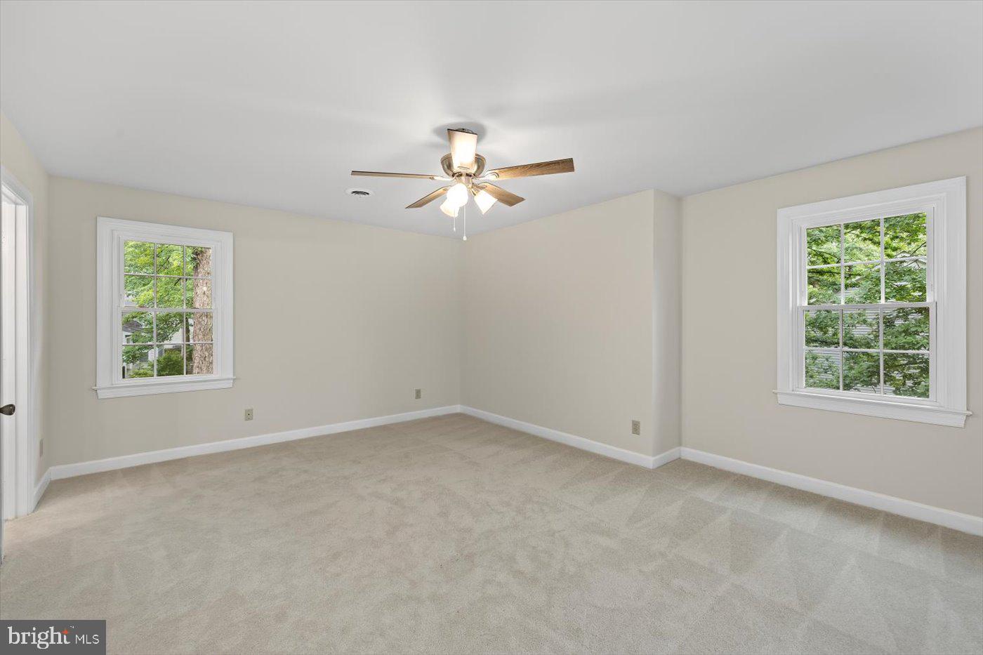 22 BRADDOCK DR, FREDERICKSBURG, Virginia 22405, 4 Bedrooms Bedrooms, ,3 BathroomsBathrooms,Residential,For sale,22 BRADDOCK DR,VAST2039010 MLS # VAST2039010