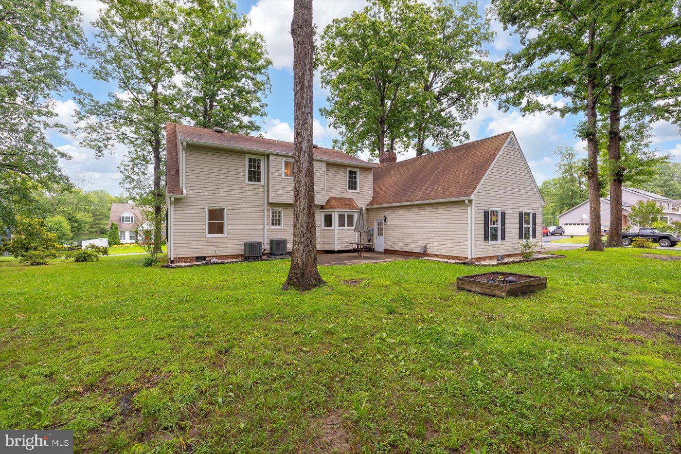 22 BRADDOCK DR, FREDERICKSBURG, Virginia 22405, 4 Bedrooms Bedrooms, ,3 BathroomsBathrooms,Residential,For sale,22 BRADDOCK DR,VAST2039010 MLS # VAST2039010