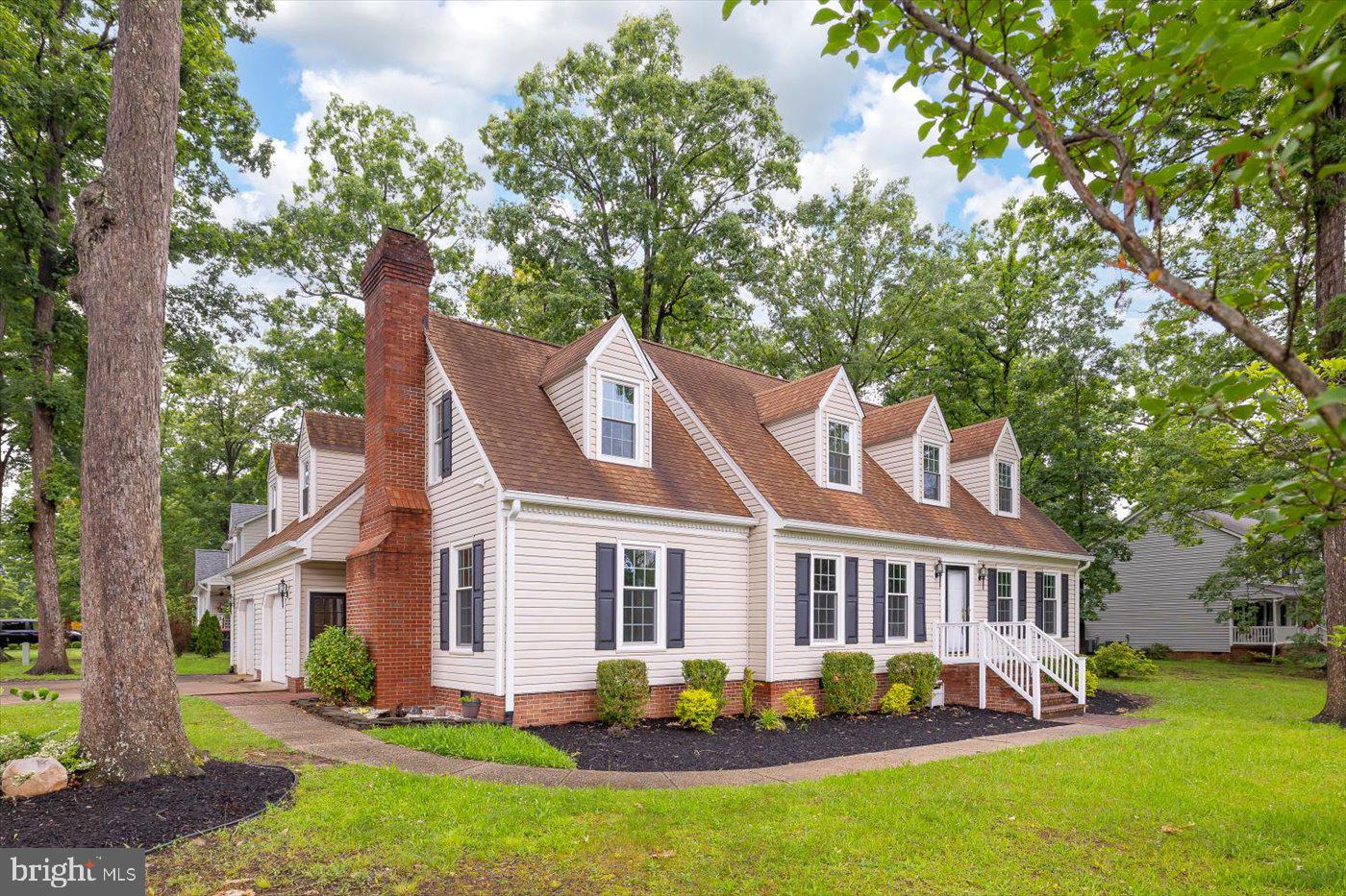 22 BRADDOCK DR, FREDERICKSBURG, Virginia 22405, 4 Bedrooms Bedrooms, ,3 BathroomsBathrooms,Residential,For sale,22 BRADDOCK DR,VAST2039010 MLS # VAST2039010