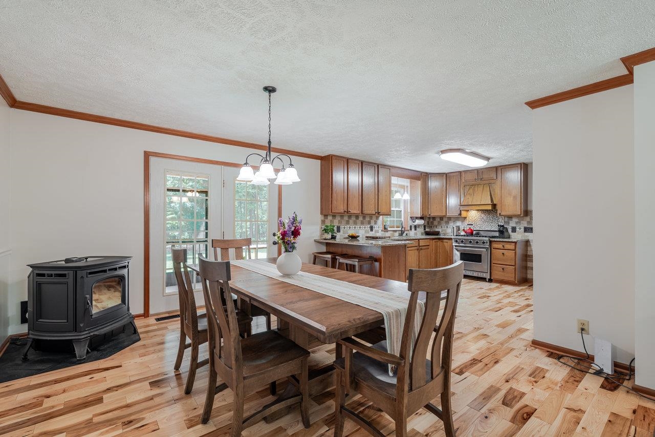 4201 BROWN MOUNTAIN LN, ELKTON, Virginia 22827, 4 Bedrooms Bedrooms, ,3 BathroomsBathrooms,Residential,4201 BROWN MOUNTAIN LN,666124 MLS # 666124