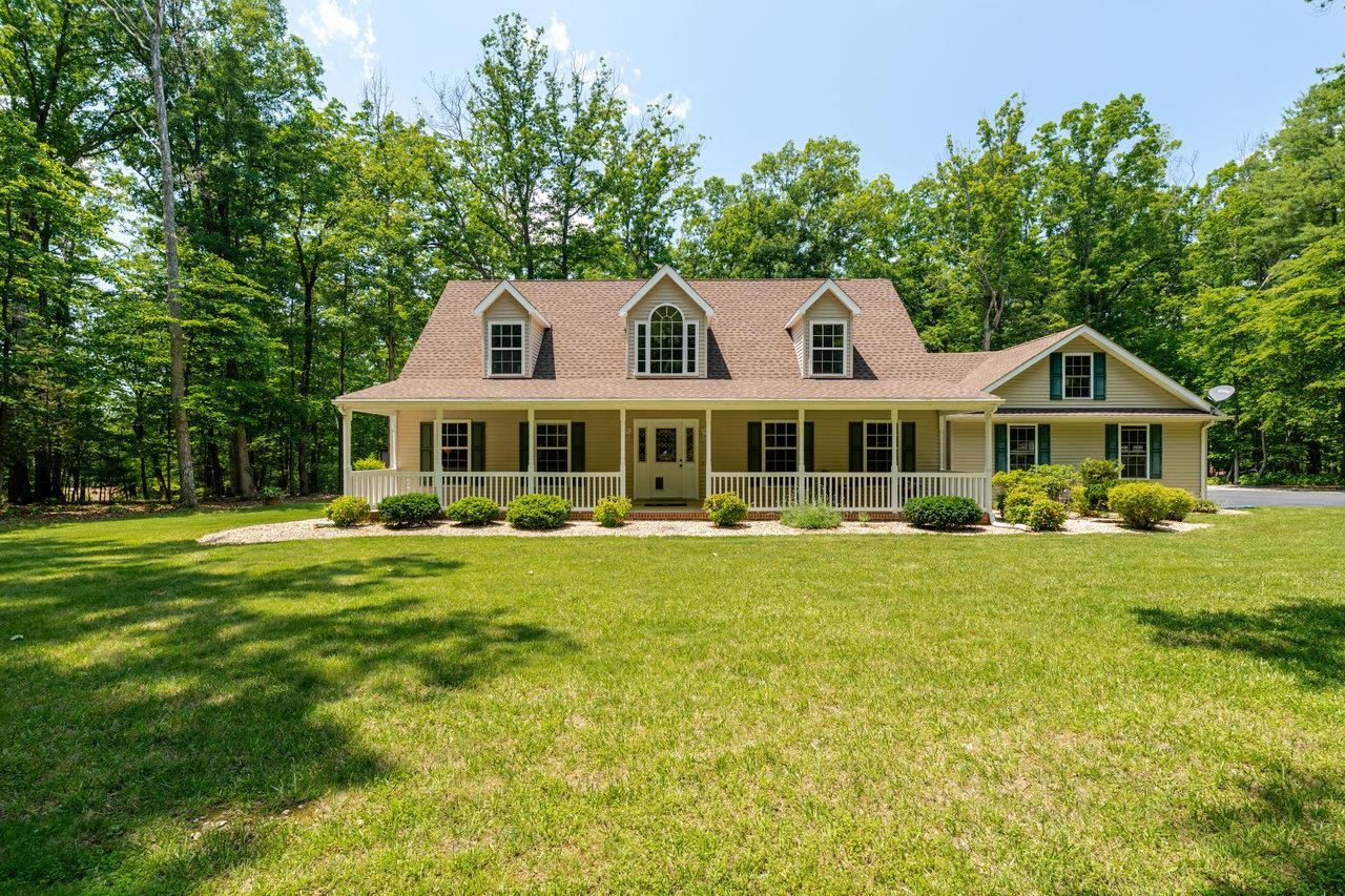 4201 BROWN MOUNTAIN LN, ELKTON, Virginia 22827, 4 Bedrooms Bedrooms, ,3 BathroomsBathrooms,Residential,4201 BROWN MOUNTAIN LN,666124 MLS # 666124