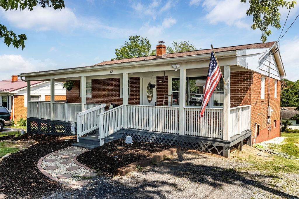 58 AUGUSTA ST, VERONA, Virginia 24482, 3 Bedrooms Bedrooms, ,1 BathroomBathrooms,Residential,58 AUGUSTA ST,666134 MLS # 666134