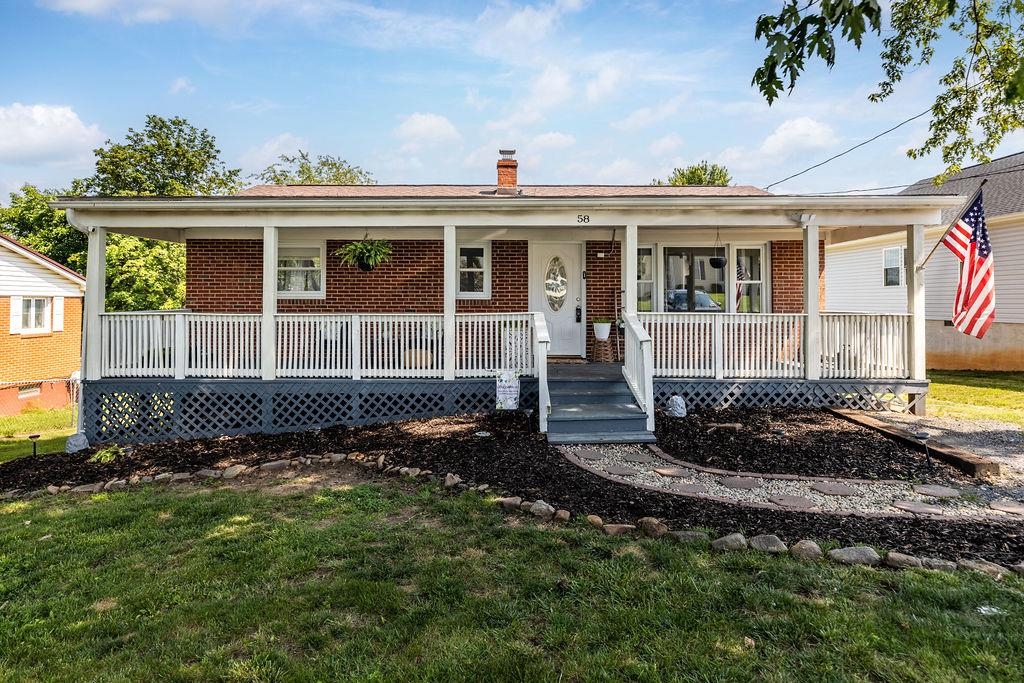 58 AUGUSTA ST, VERONA, Virginia 24482, 3 Bedrooms Bedrooms, ,1 BathroomBathrooms,Residential,58 AUGUSTA ST,666134 MLS # 666134