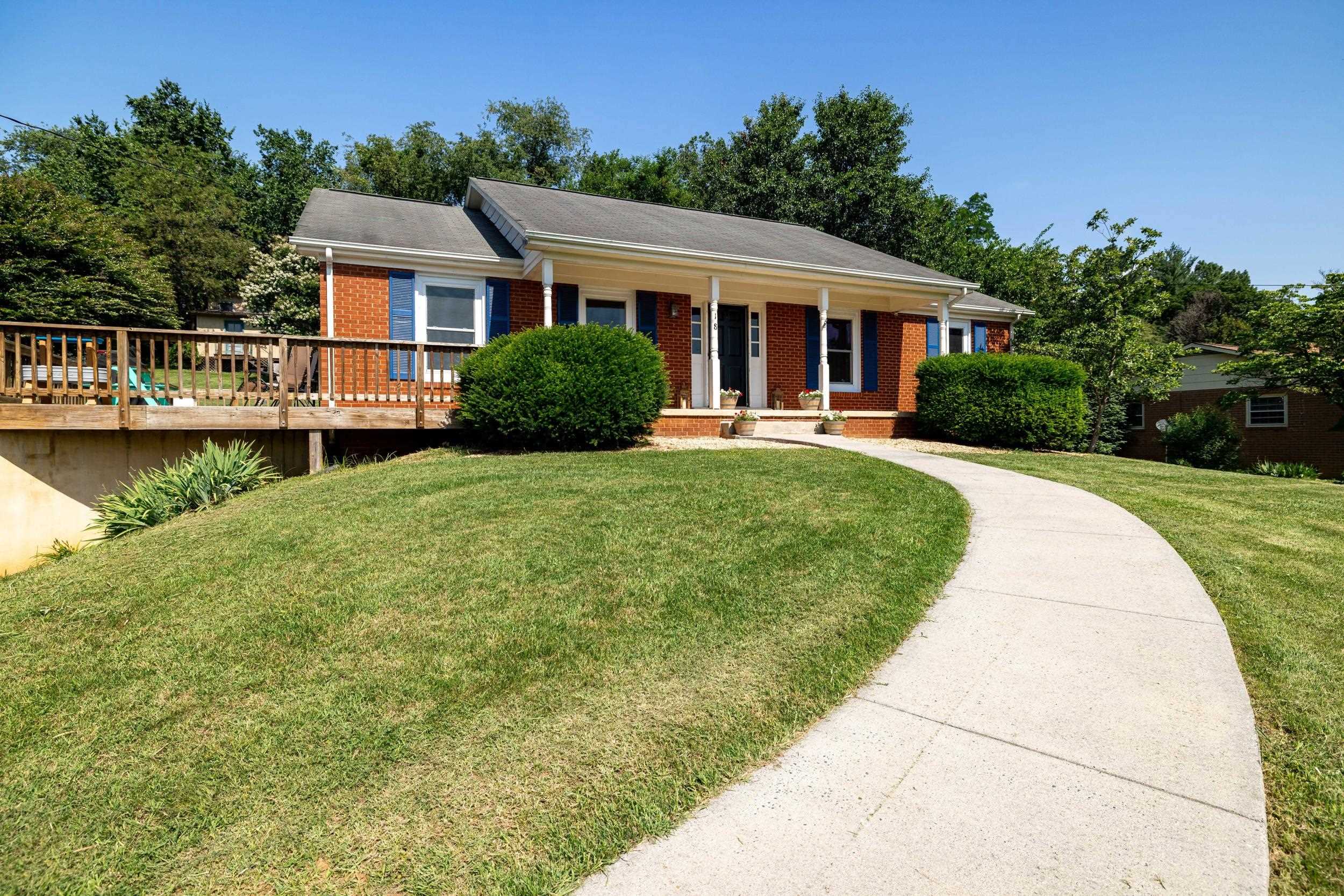 18 GREENFIELD RD, LURAY, Virginia 22835, 3 Bedrooms Bedrooms, ,3 BathroomsBathrooms,Residential,18 GREENFIELD RD,666136 MLS # 666136