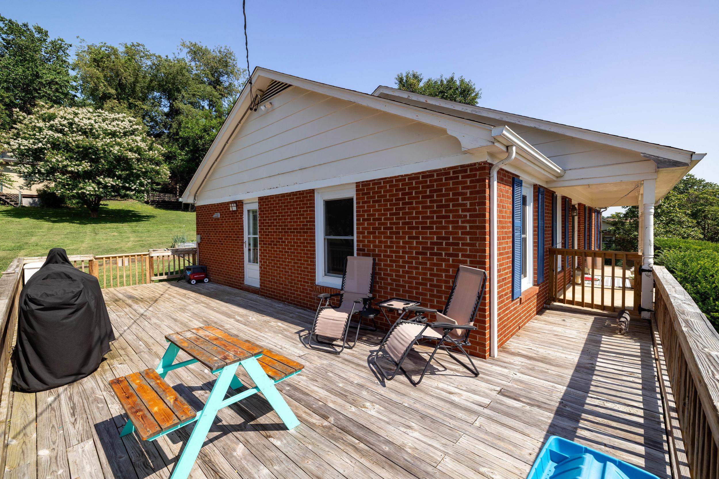 18 GREENFIELD RD, LURAY, Virginia 22835, 3 Bedrooms Bedrooms, ,3 BathroomsBathrooms,Residential,18 GREENFIELD RD,666136 MLS # 666136