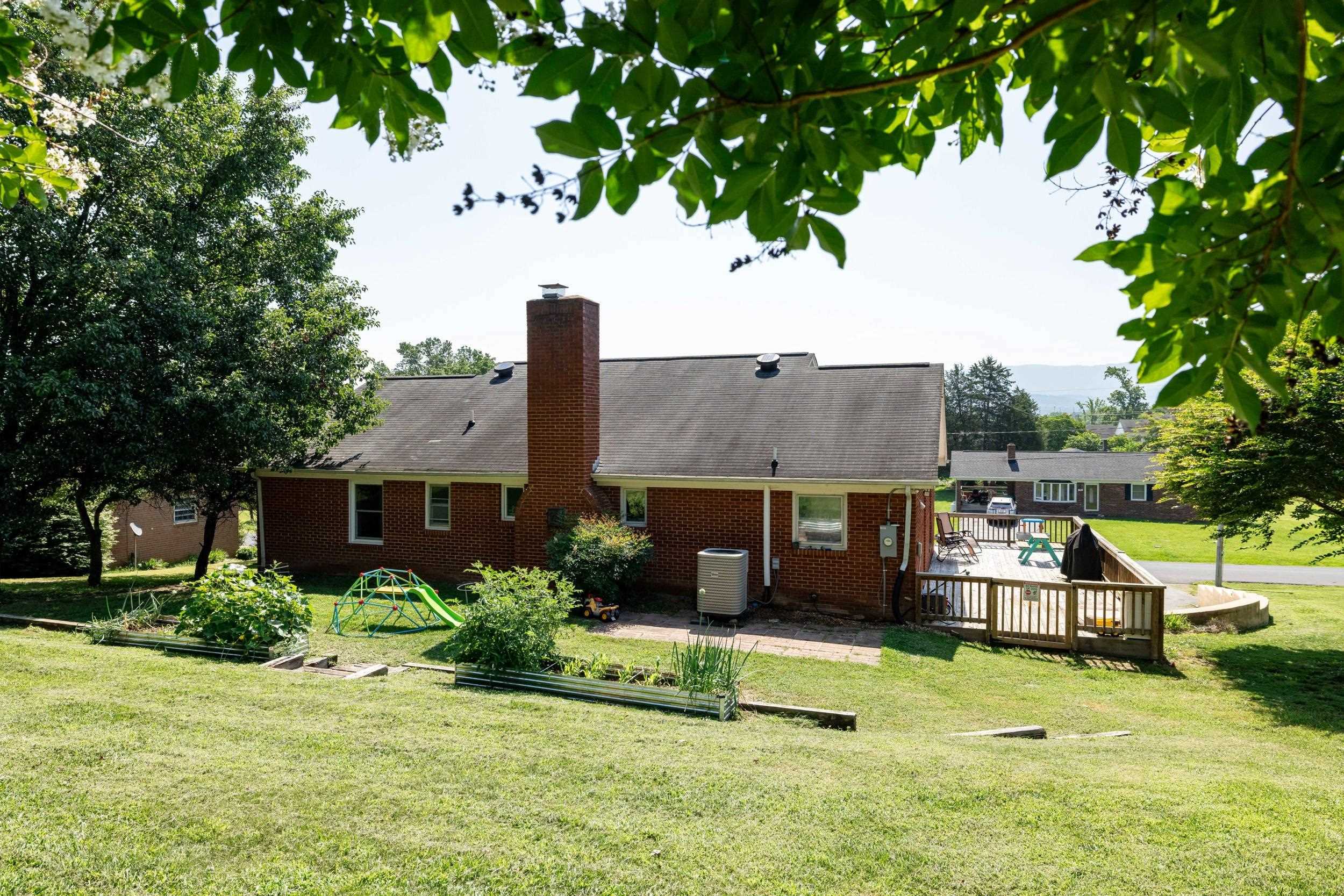 18 GREENFIELD RD, LURAY, Virginia 22835, 3 Bedrooms Bedrooms, ,3 BathroomsBathrooms,Residential,18 GREENFIELD RD,666136 MLS # 666136