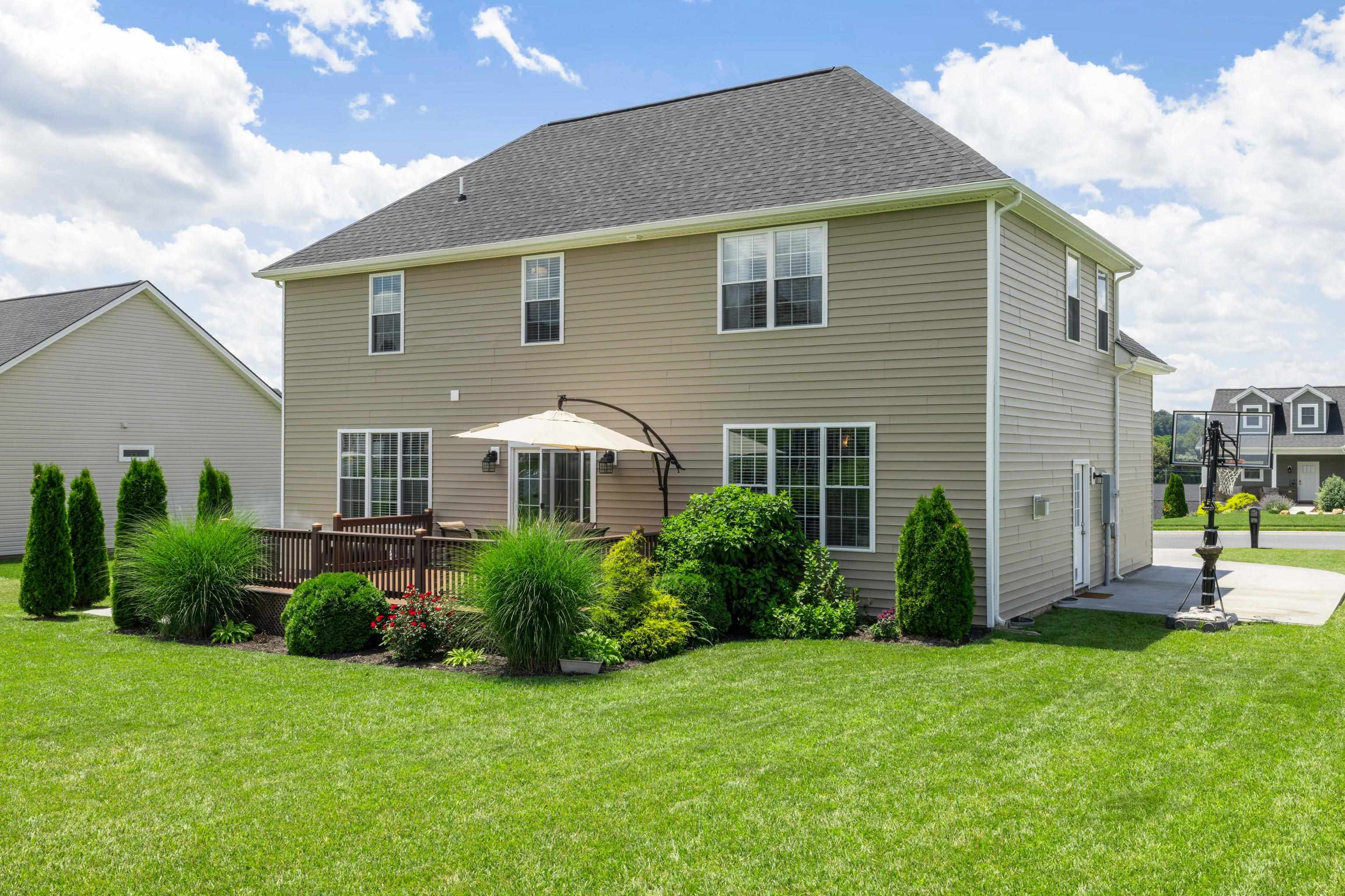 130 TURBINE LN, BRIDGEWATER, Virginia 22812, 4 Bedrooms Bedrooms, ,2 BathroomsBathrooms,Residential,Meticulously Maintained Home in Like New Condition,130 TURBINE LN,666137 MLS # 666137