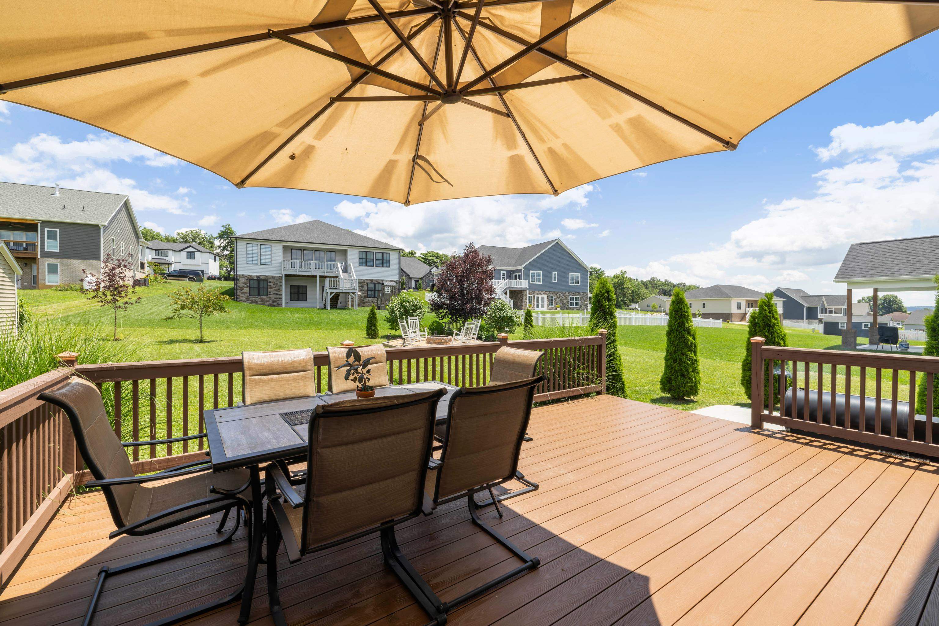 130 TURBINE LN, BRIDGEWATER, Virginia 22812, 4 Bedrooms Bedrooms, ,2 BathroomsBathrooms,Residential,Meticulously Maintained Home in Like New Condition,130 TURBINE LN,666137 MLS # 666137