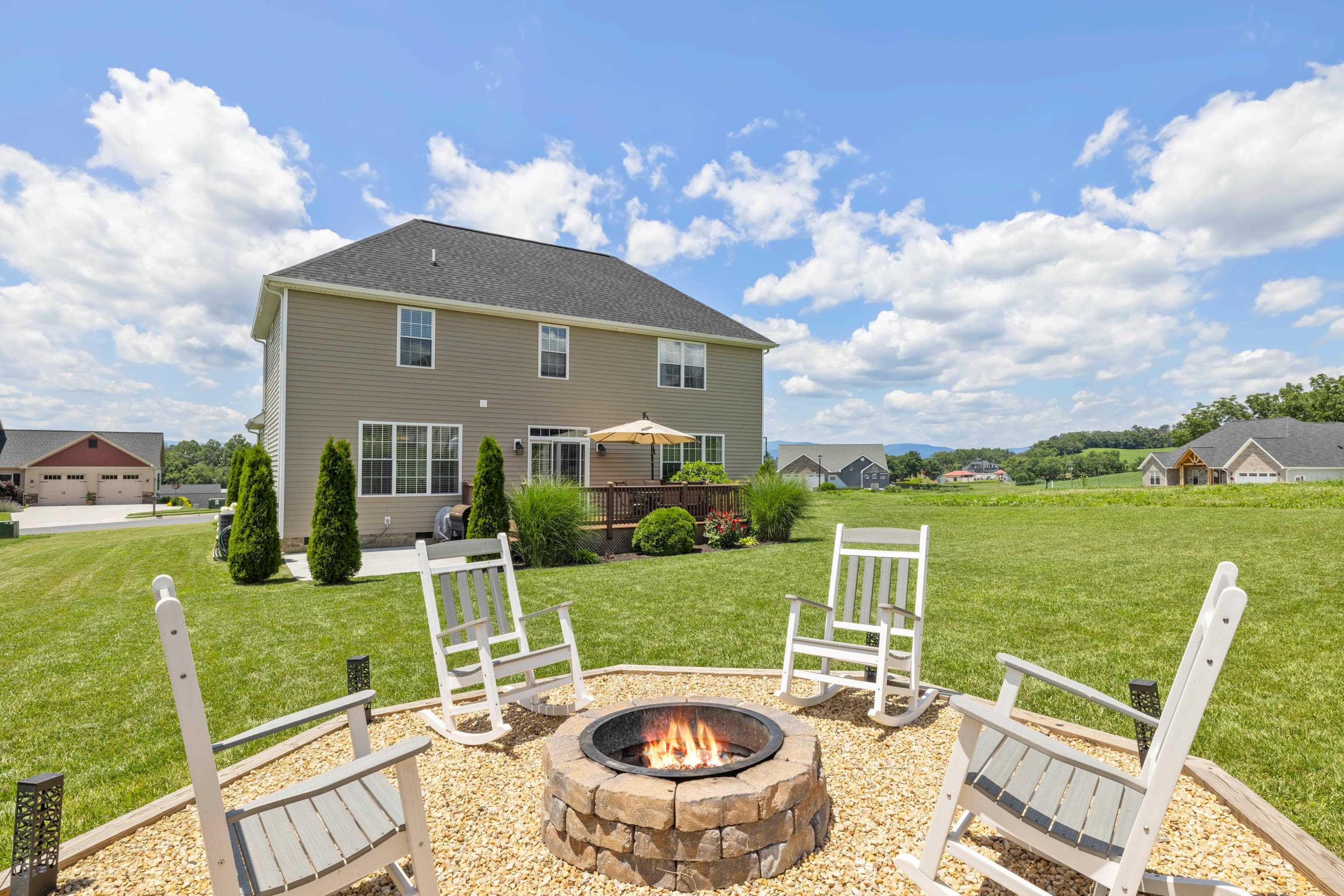 130 TURBINE LN, BRIDGEWATER, Virginia 22812, 4 Bedrooms Bedrooms, ,2 BathroomsBathrooms,Residential,Meticulously Maintained Home in Like New Condition,130 TURBINE LN,666137 MLS # 666137
