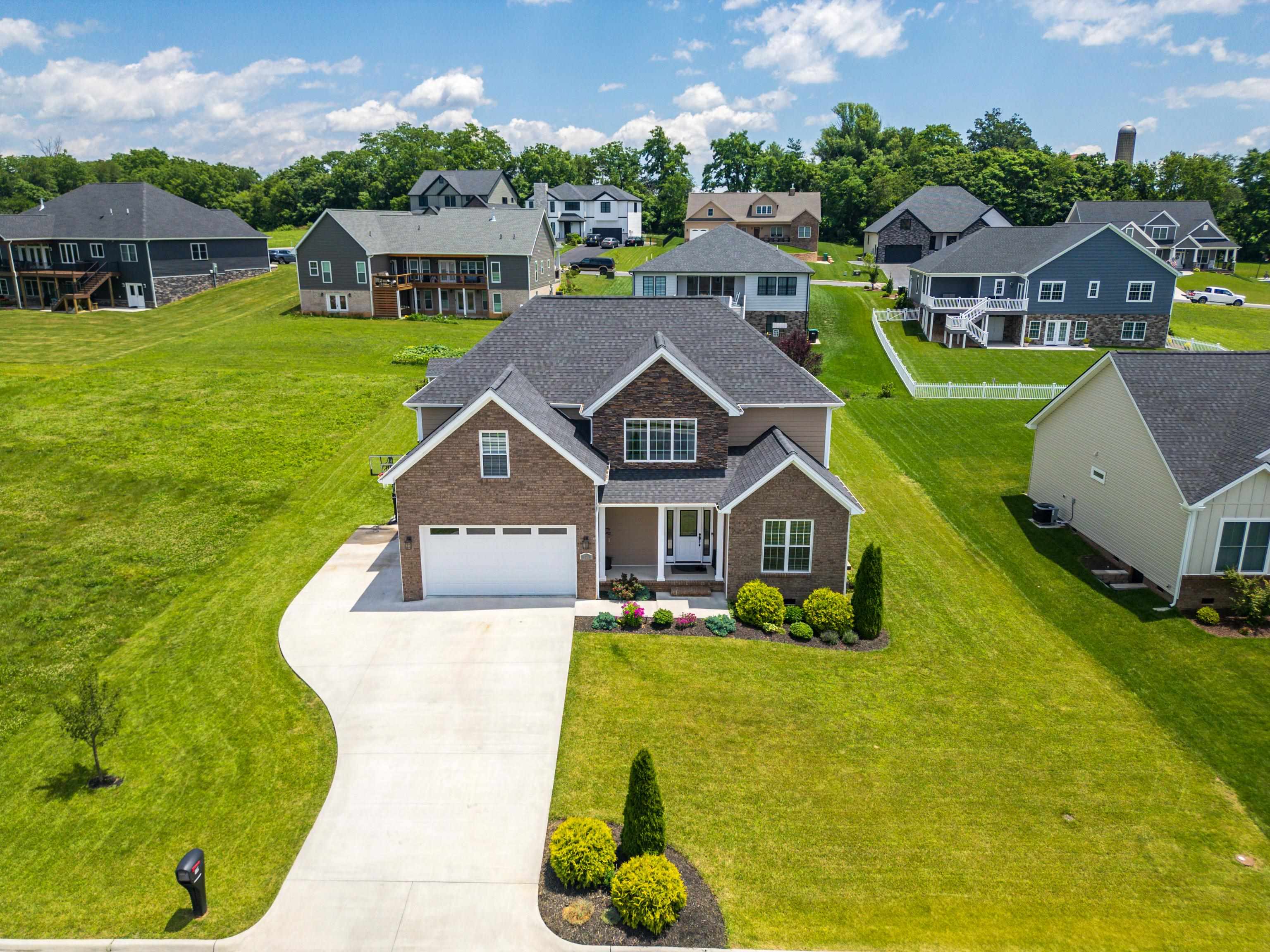 130 TURBINE LN, BRIDGEWATER, Virginia 22812, 4 Bedrooms Bedrooms, ,2 BathroomsBathrooms,Residential,Meticulously Maintained Home in Like New Condition,130 TURBINE LN,666137 MLS # 666137