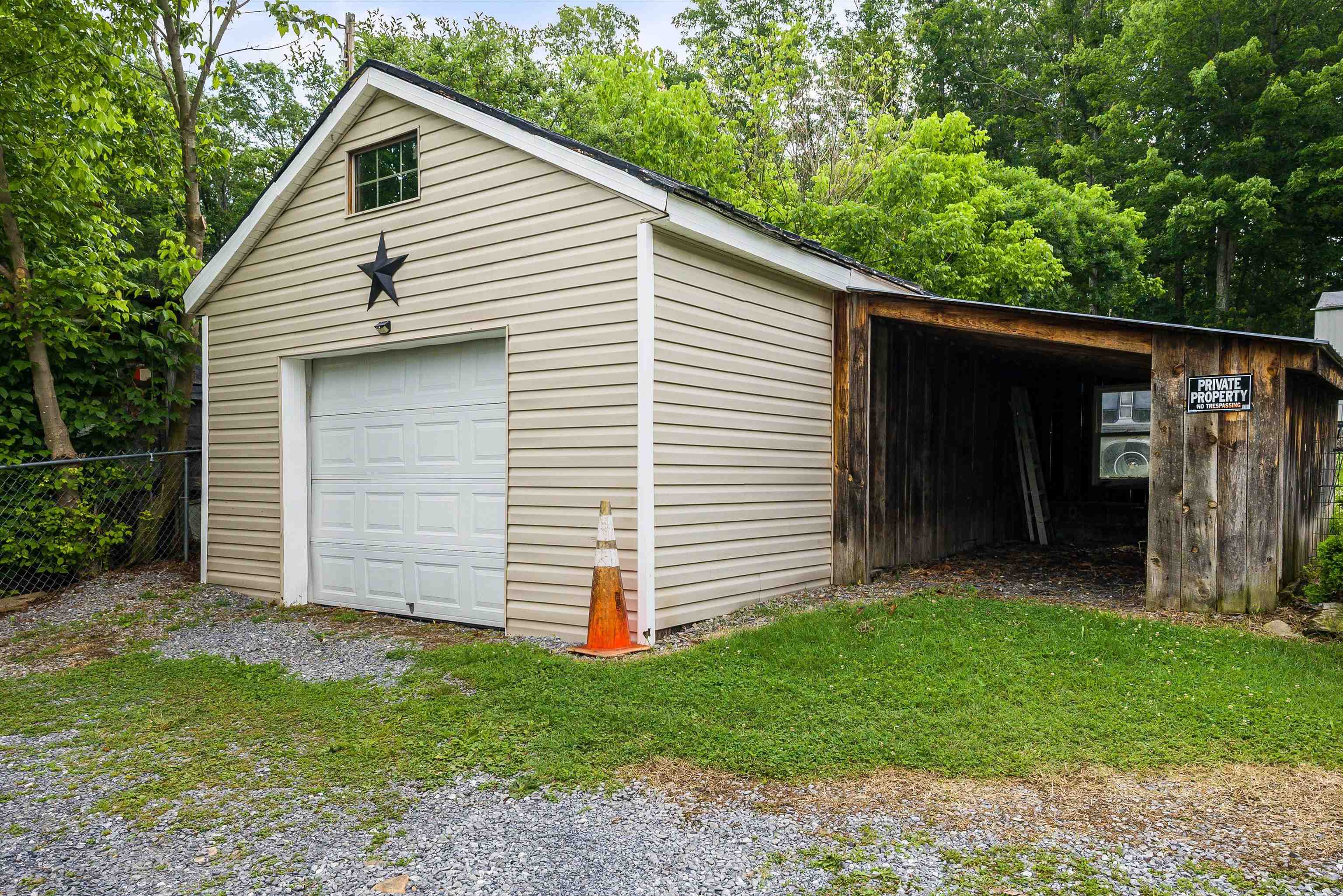 474 STONEY RUN RD, BUENA VISTA, Virginia 24416, 3 Bedrooms Bedrooms, ,1 BathroomBathrooms,Residential,474 STONEY RUN RD,666144 MLS # 666144