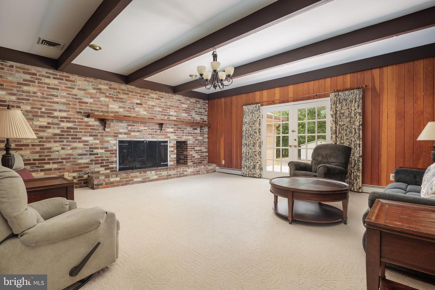 3809 RUSSELL RD, WOODBRIDGE, Virginia 22192, 5 Bedrooms Bedrooms, ,3 BathroomsBathrooms,Residential,For sale,3809 RUSSELL RD,VAPW2095144 MLS # VAPW2095144