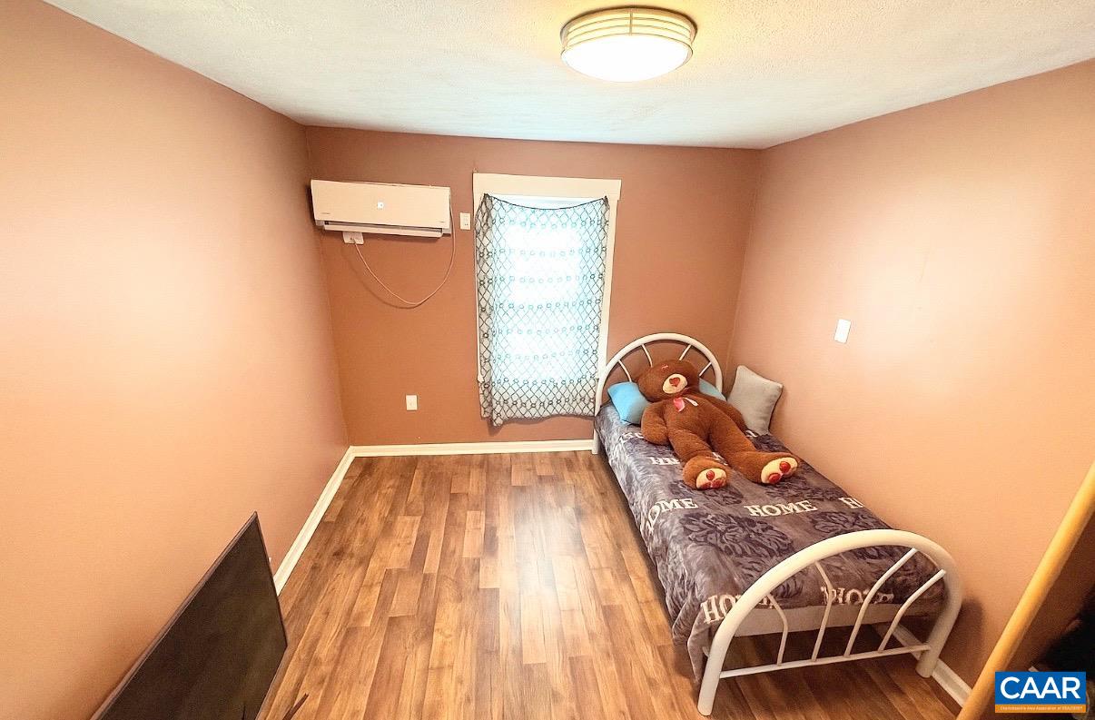 107 W GAY ST, STAUNTON, Virginia 24401, 2 Bedrooms Bedrooms, ,1 BathroomBathrooms,Residential,107 W GAY ST,666149 MLS # 666149