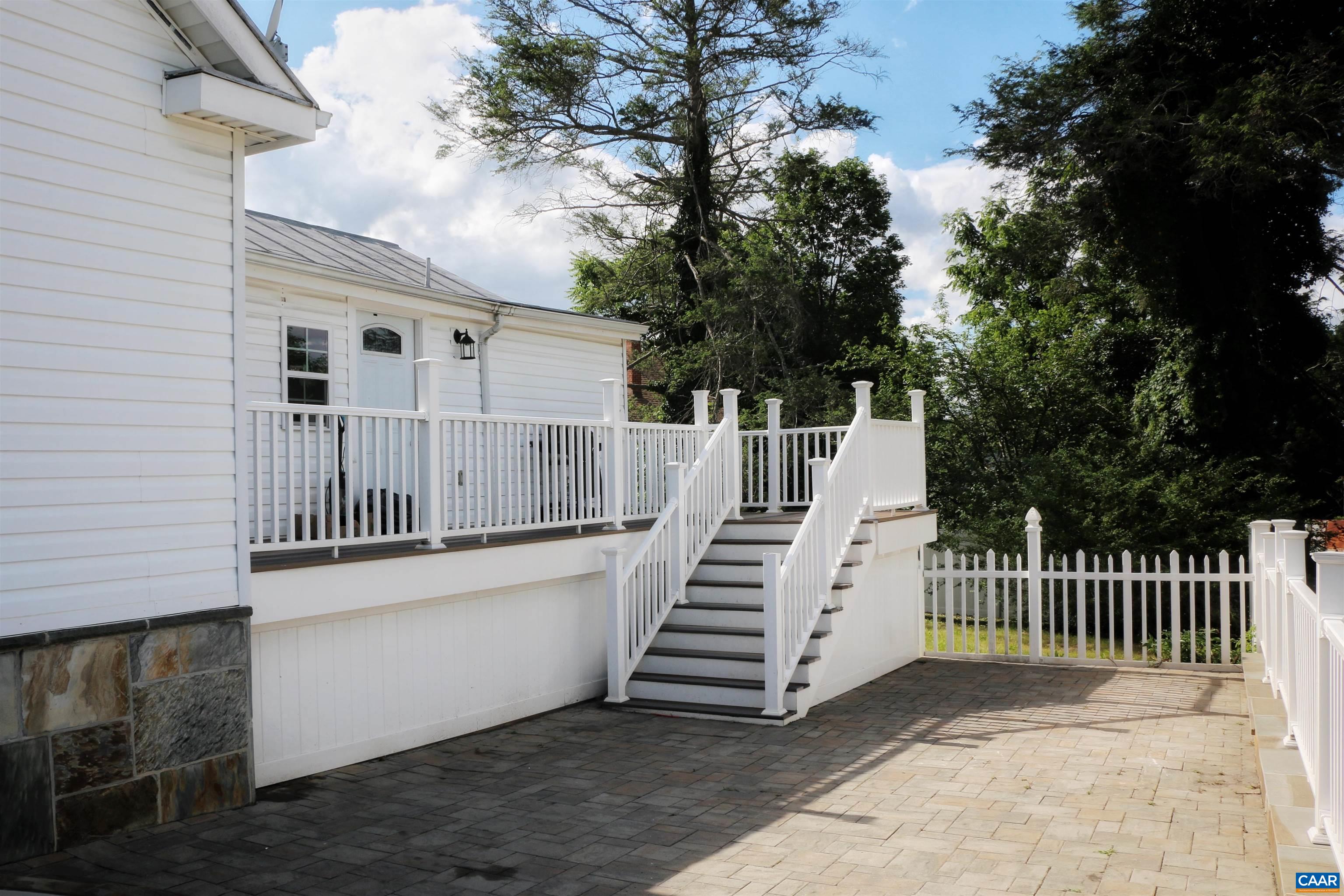 107 W GAY ST, STAUNTON, Virginia 24401, 2 Bedrooms Bedrooms, ,1 BathroomBathrooms,Residential,107 W GAY ST,666149 MLS # 666149