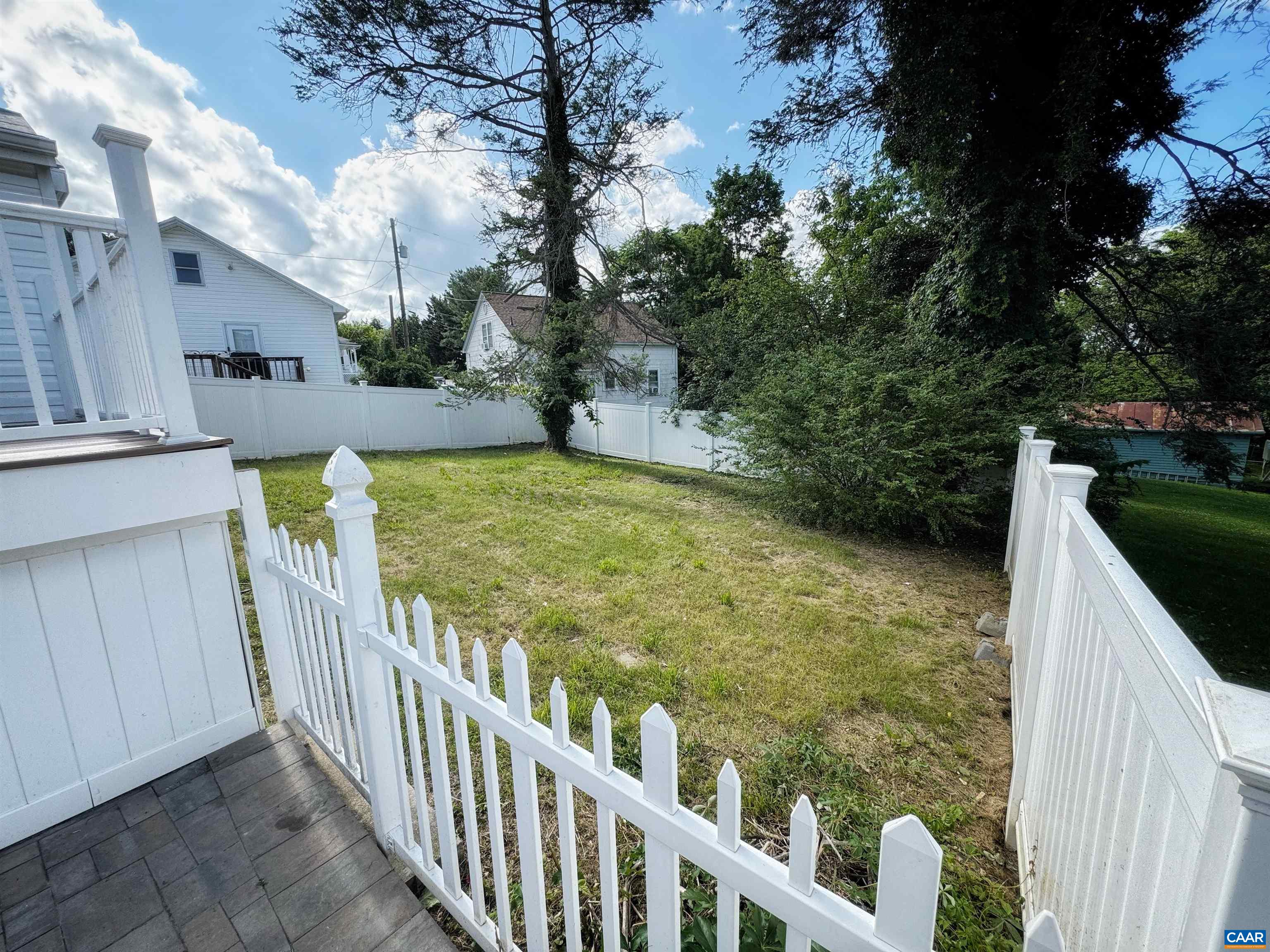 107 W GAY ST, STAUNTON, Virginia 24401, 2 Bedrooms Bedrooms, ,1 BathroomBathrooms,Residential,107 W GAY ST,666149 MLS # 666149