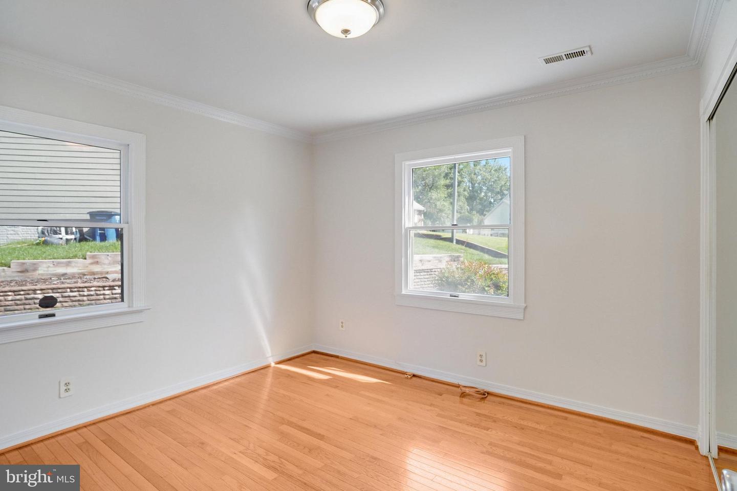 2052 ARCH DR, FALLS CHURCH, Virginia 22043, 4 Bedrooms Bedrooms, ,3 BathroomsBathrooms,Residential,For sale,2052 ARCH DR,VAFX2242242 MLS # VAFX2242242