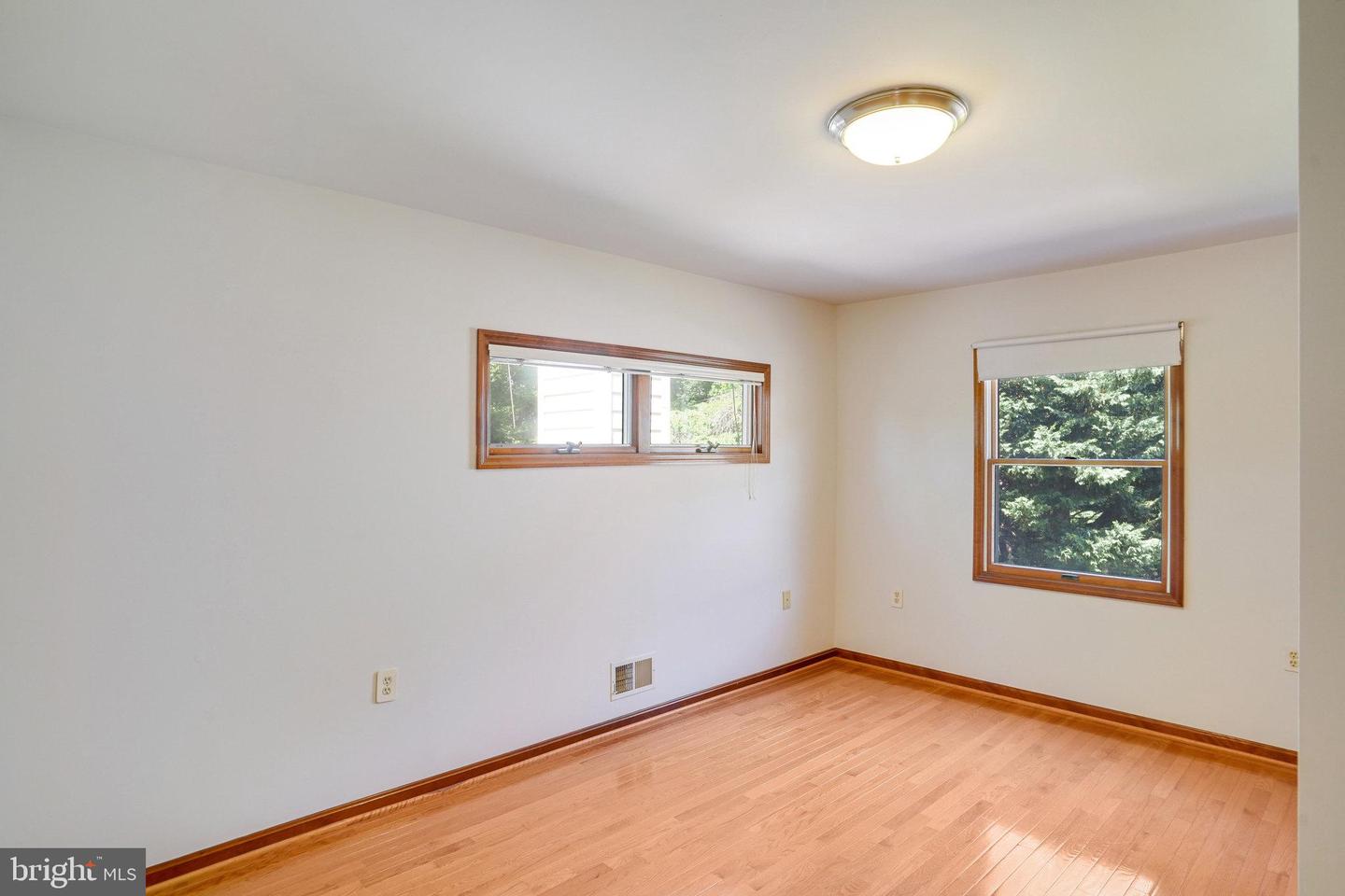 2052 ARCH DR, FALLS CHURCH, Virginia 22043, 4 Bedrooms Bedrooms, ,3 BathroomsBathrooms,Residential,For sale,2052 ARCH DR,VAFX2242242 MLS # VAFX2242242
