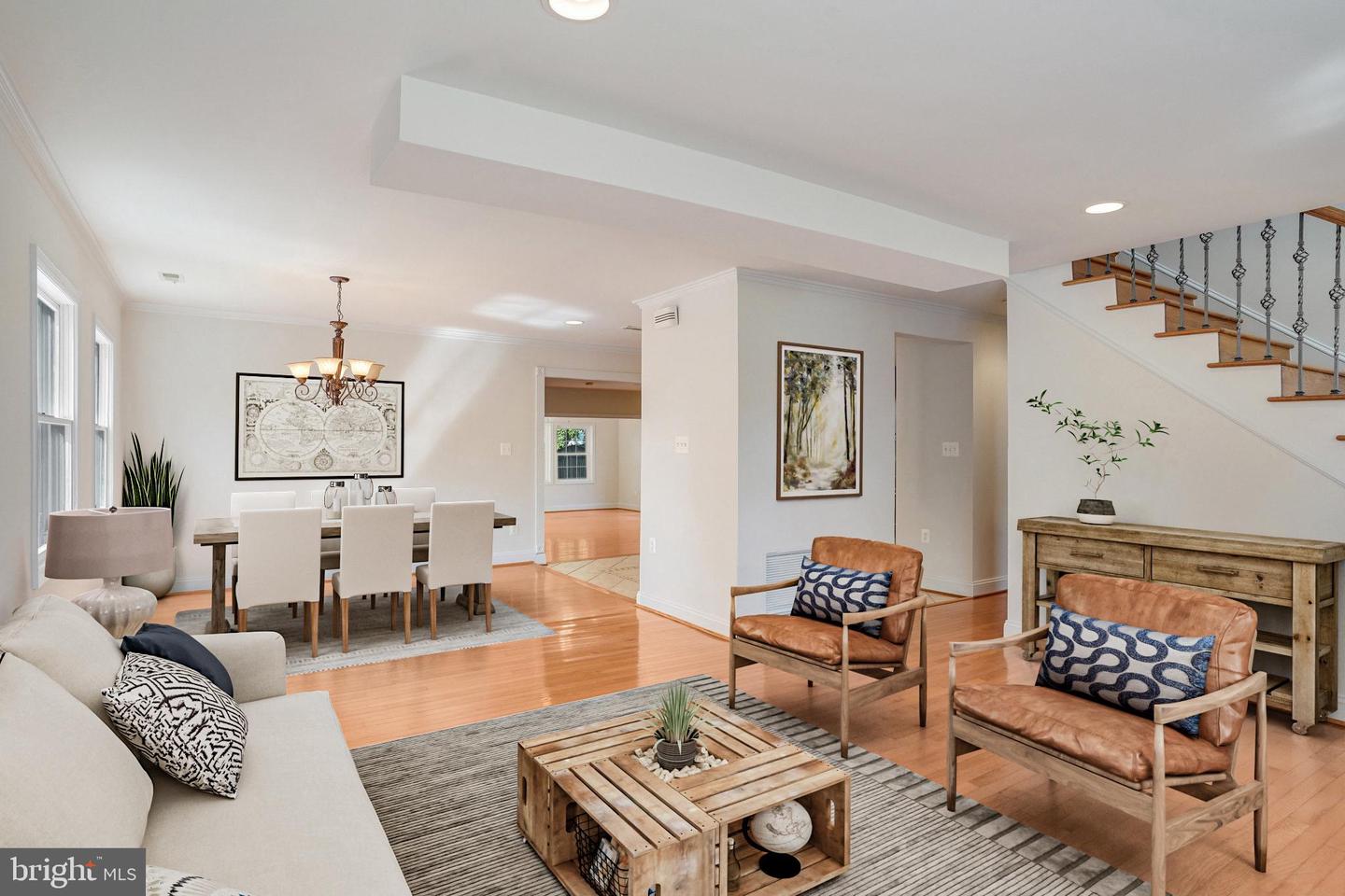 2052 ARCH DR, FALLS CHURCH, Virginia 22043, 4 Bedrooms Bedrooms, ,3 BathroomsBathrooms,Residential,For sale,2052 ARCH DR,VAFX2242242 MLS # VAFX2242242