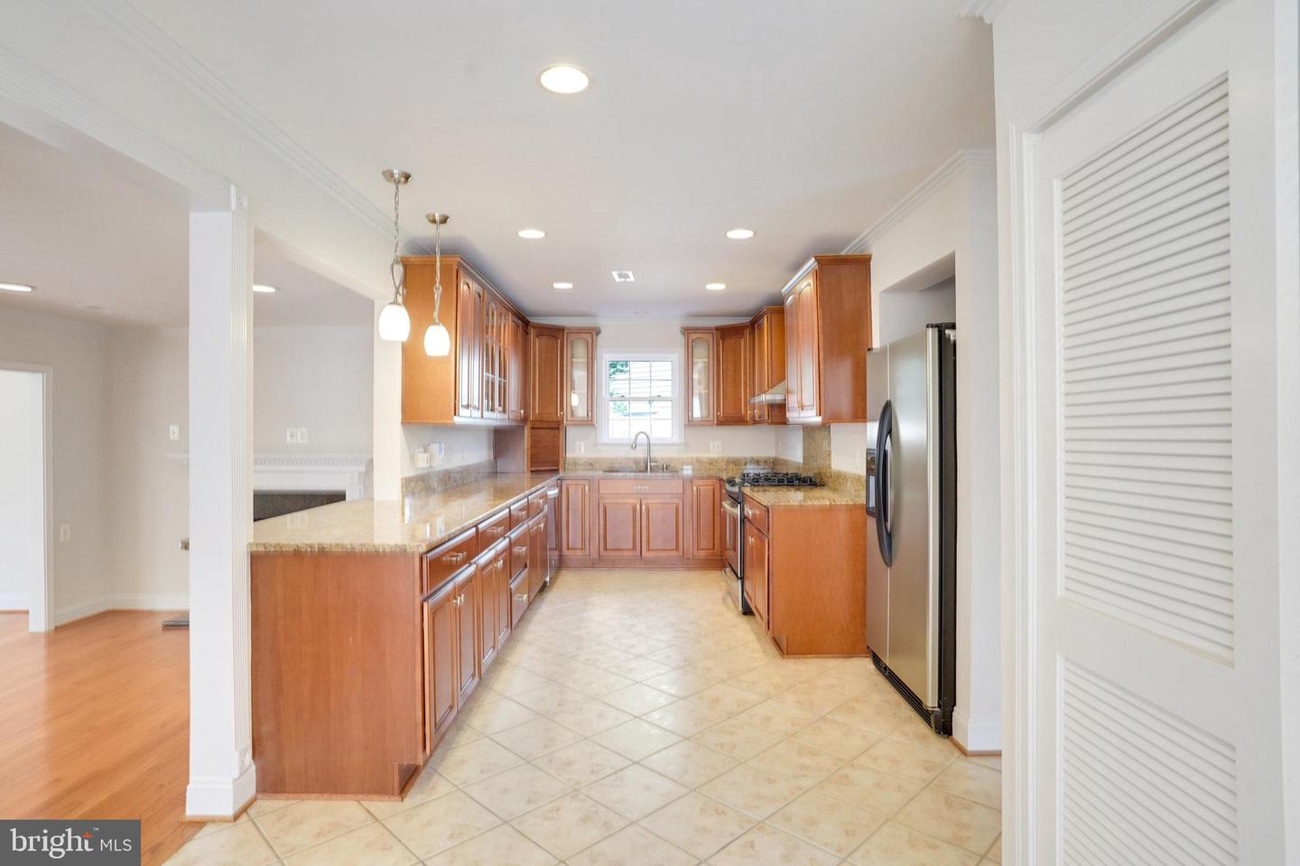 2052 ARCH DR, FALLS CHURCH, Virginia 22043, 4 Bedrooms Bedrooms, ,3 BathroomsBathrooms,Residential,For sale,2052 ARCH DR,VAFX2242242 MLS # VAFX2242242