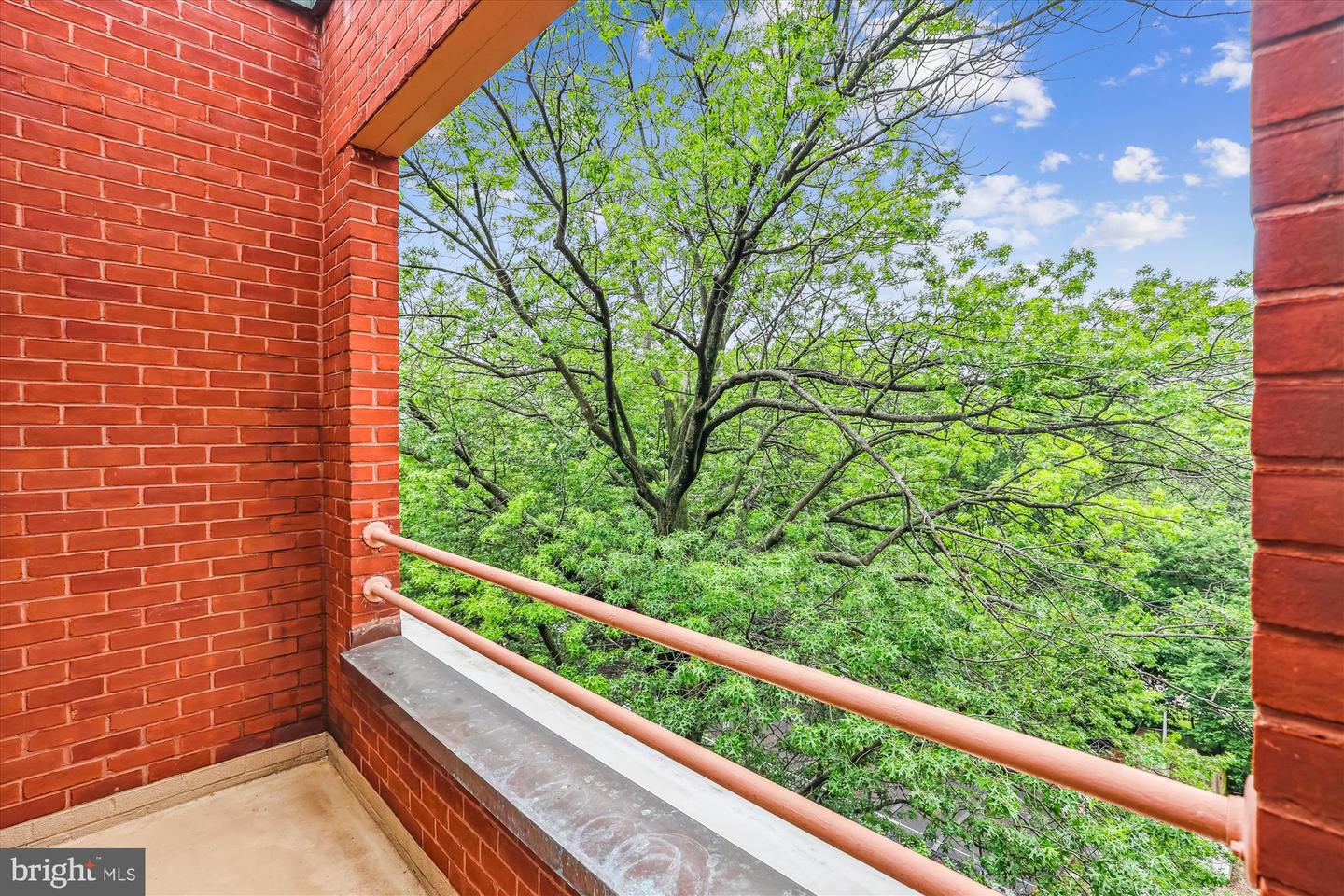 955 26TH ST NW #512, WASHINGTON, District Of Columbia 20037, 2 Bedrooms Bedrooms, ,2 BathroomsBathrooms,Residential,For sale,955 26TH ST NW #512,DCDC2203004 MLS # DCDC2203004
