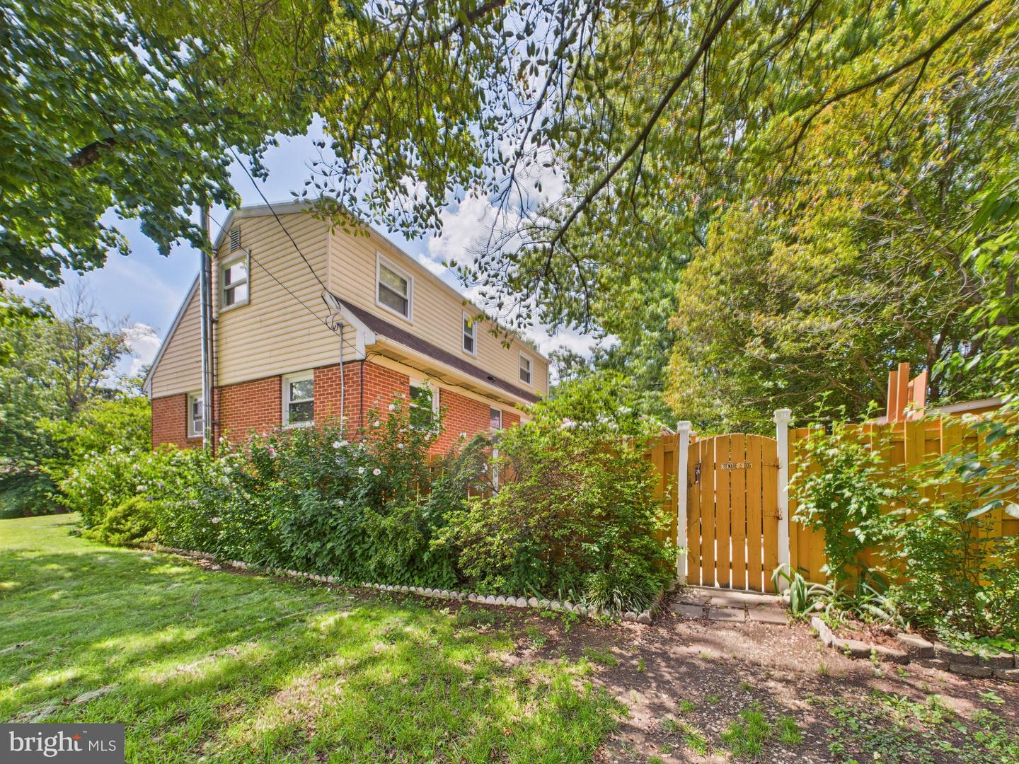 2206 CULPEPER DR, WOODBRIDGE, Virginia 22191, 6 Bedrooms Bedrooms, ,3 BathroomsBathrooms,Residential,For sale,2206 CULPEPER DR,VAPW2095884 MLS # VAPW2095884
