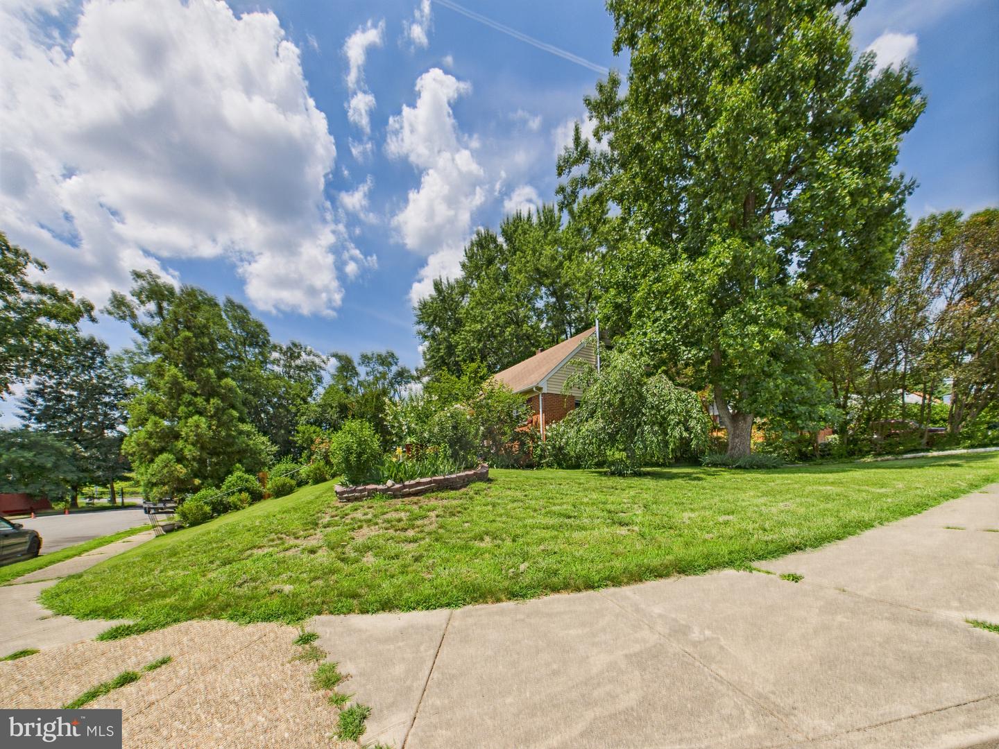 2206 CULPEPER DR, WOODBRIDGE, Virginia 22191, 6 Bedrooms Bedrooms, ,3 BathroomsBathrooms,Residential,For sale,2206 CULPEPER DR,VAPW2095884 MLS # VAPW2095884