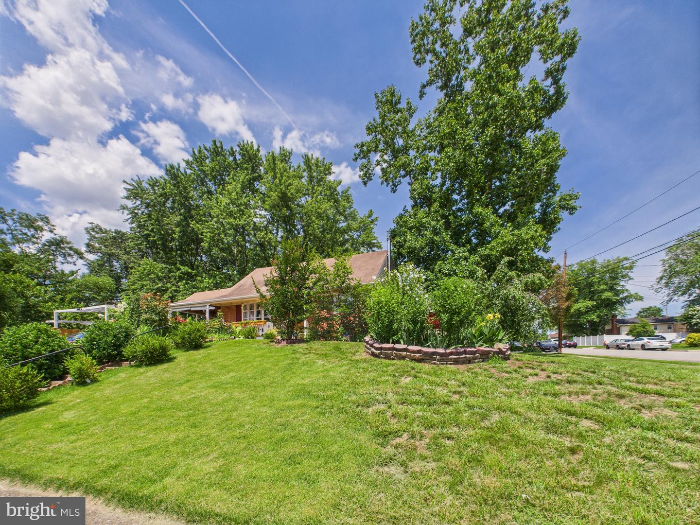 2206 CULPEPER DR, WOODBRIDGE, Virginia 22191, 6 Bedrooms Bedrooms, ,3 BathroomsBathrooms,Residential,For sale,2206 CULPEPER DR,VAPW2095884 MLS # VAPW2095884
