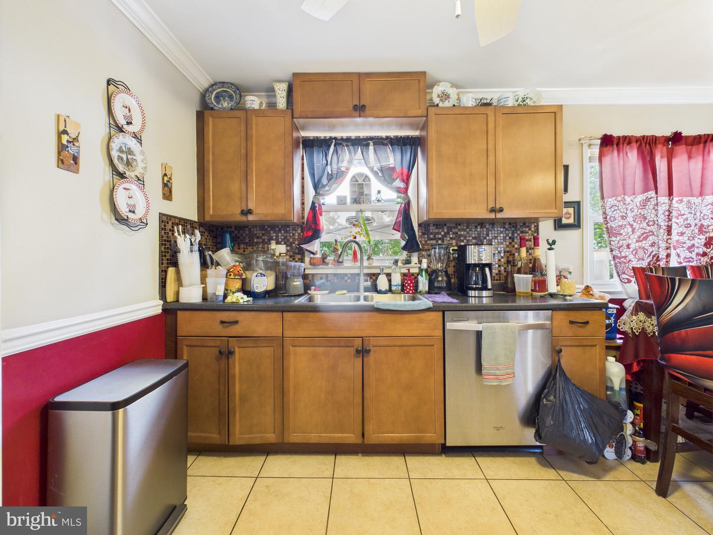 2206 CULPEPER DR, WOODBRIDGE, Virginia 22191, 6 Bedrooms Bedrooms, ,3 BathroomsBathrooms,Residential,For sale,2206 CULPEPER DR,VAPW2095884 MLS # VAPW2095884