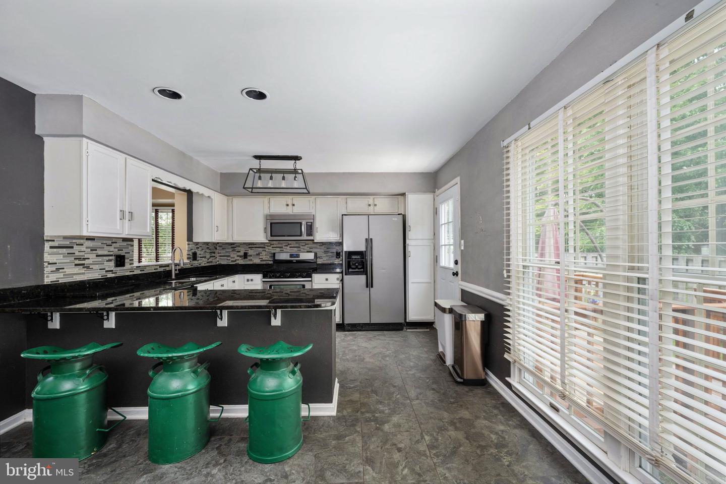 12329 MANCHESTER WAY, WOODBRIDGE, Virginia 22192, 3 Bedrooms Bedrooms, ,2 BathroomsBathrooms,Residential,For sale,12329 MANCHESTER WAY,VAPW2096026 MLS # VAPW2096026