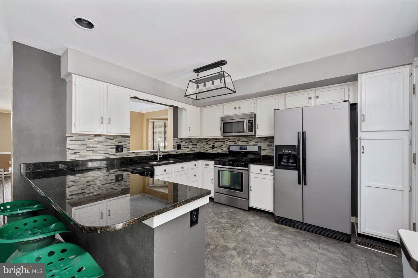 12329 MANCHESTER WAY, WOODBRIDGE, Virginia 22192, 3 Bedrooms Bedrooms, ,2 BathroomsBathrooms,Residential,For sale,12329 MANCHESTER WAY,VAPW2096026 MLS # VAPW2096026