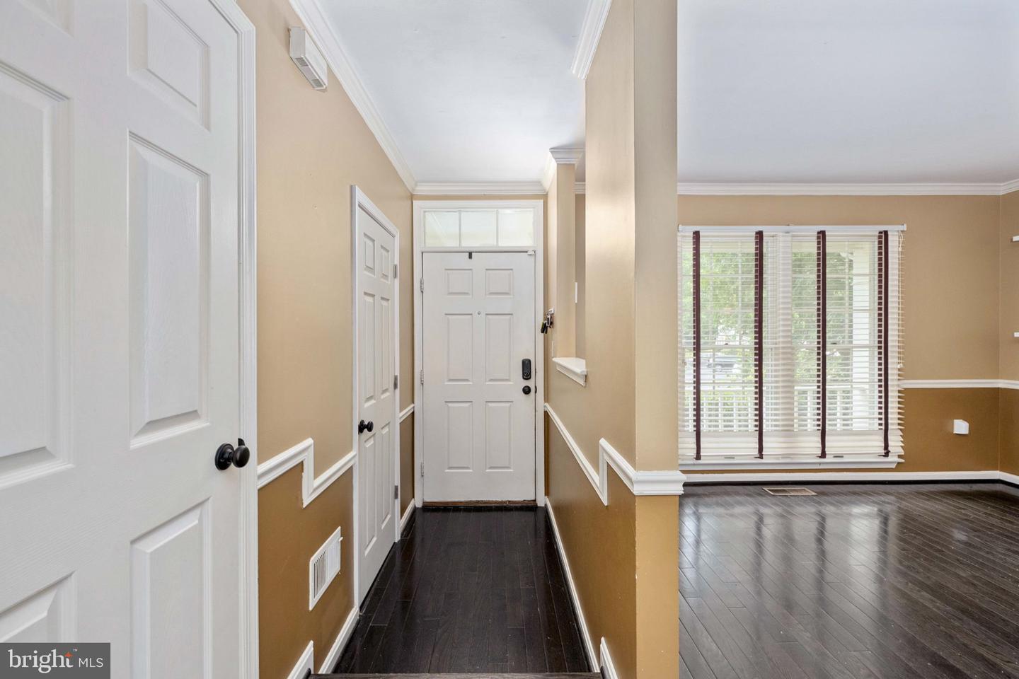 12329 MANCHESTER WAY, WOODBRIDGE, Virginia 22192, 3 Bedrooms Bedrooms, ,2 BathroomsBathrooms,Residential,For sale,12329 MANCHESTER WAY,VAPW2096026 MLS # VAPW2096026